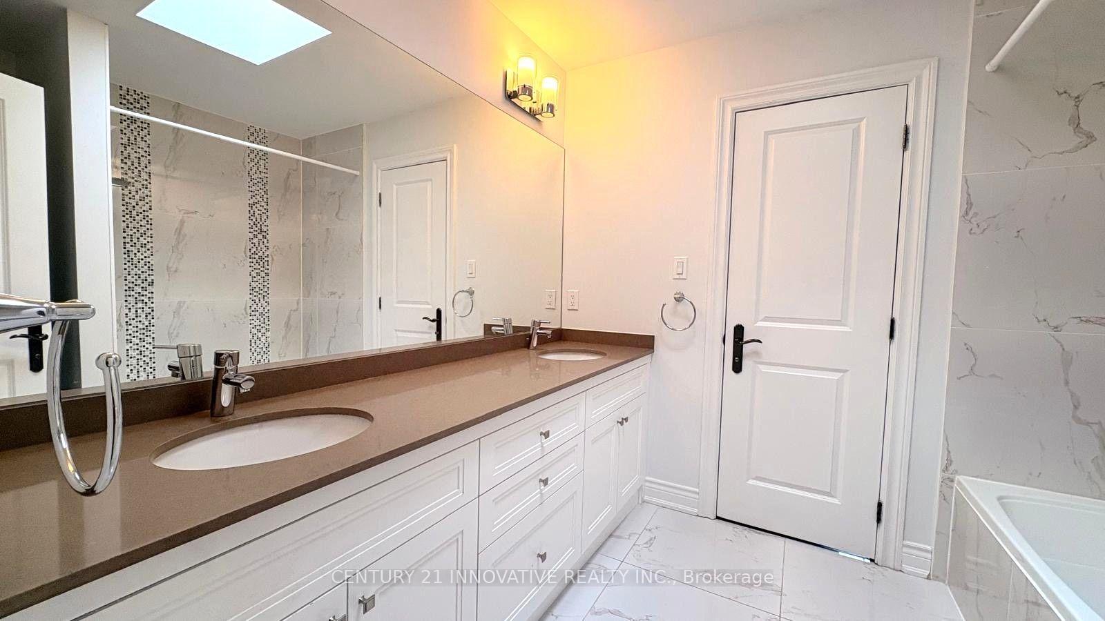 Photo 58 of 111 Royal Palm Drive, Vaughan, Crestwood-Springfarm-Yorkhill — HOMEH