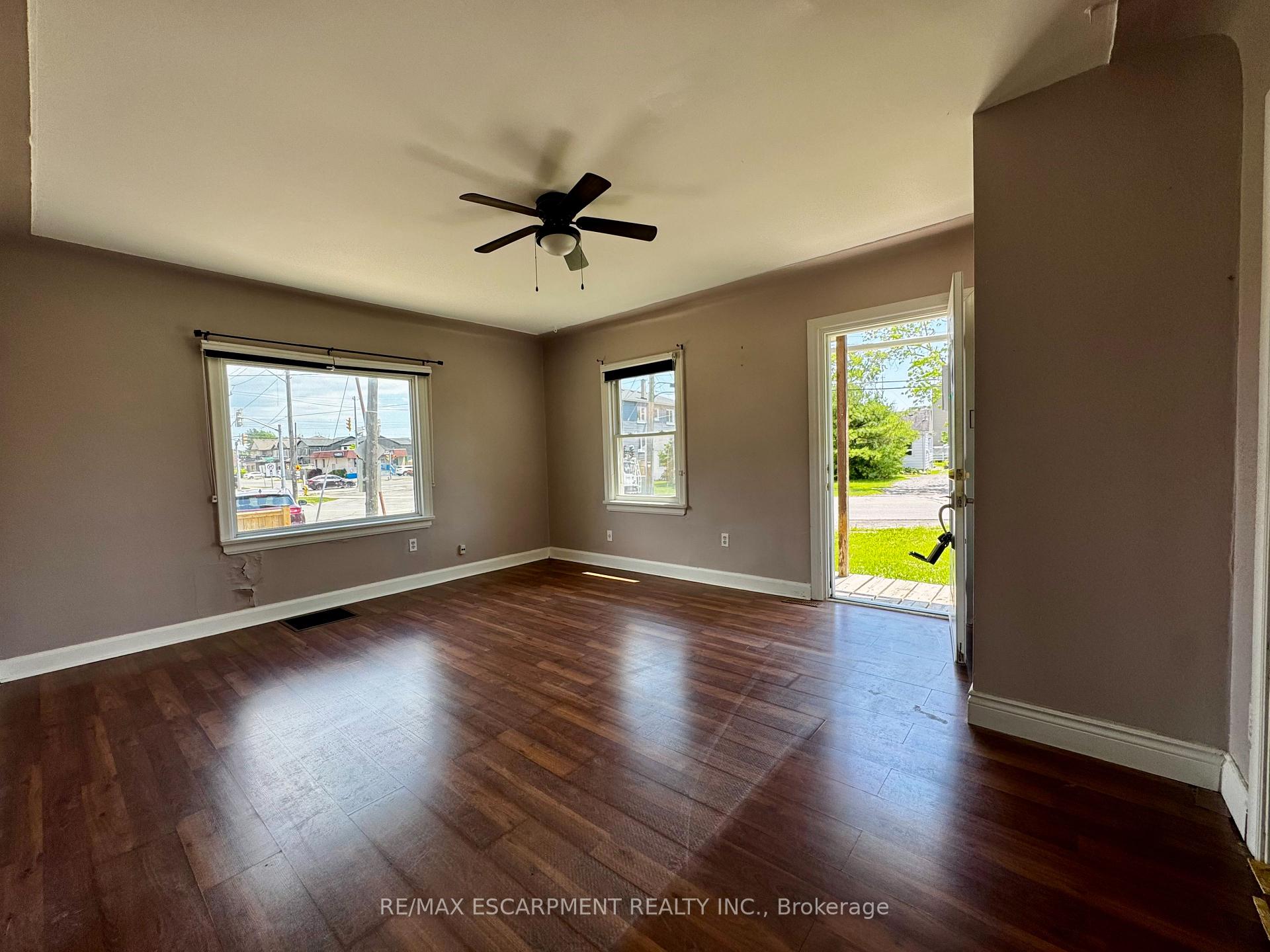 Photo 4 of 89 Lincoln Avenue, St. Catharines, Oakdale — HOMEH