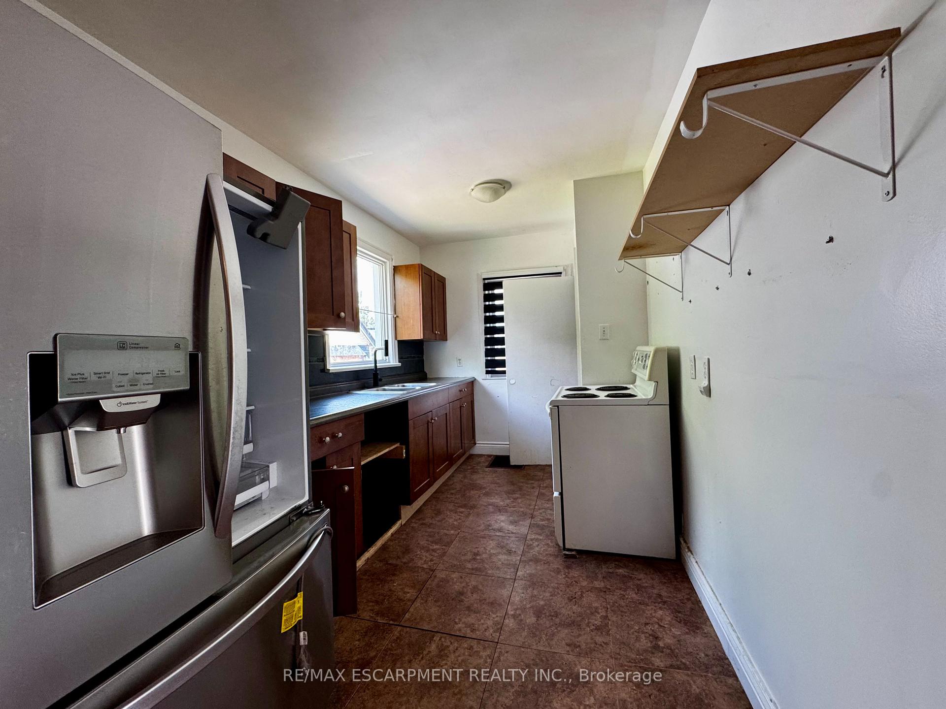 Photo 5 of 89 Lincoln Avenue, St. Catharines, Oakdale — HOMEH