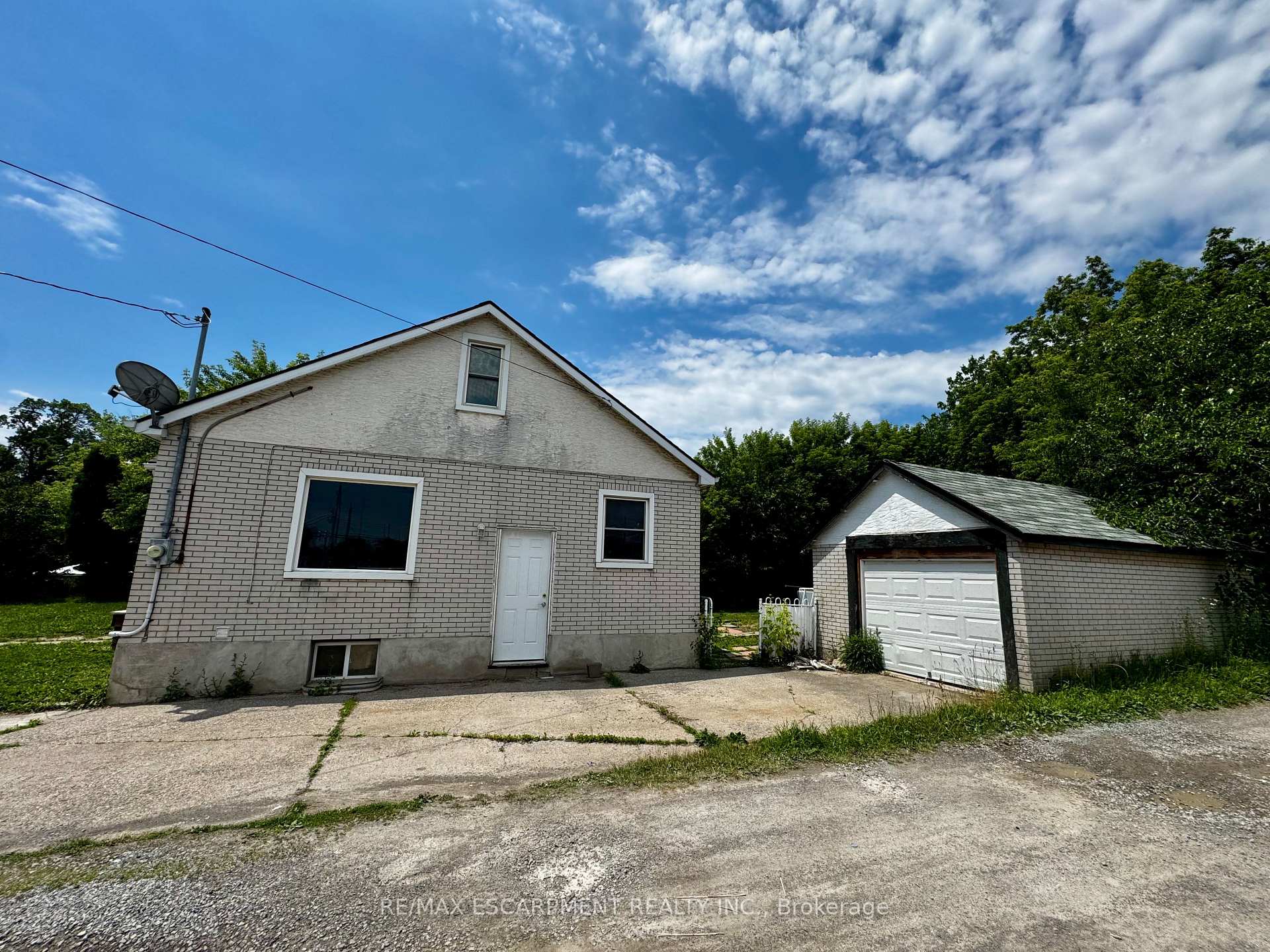 Photo 11 of 89 Lincoln Avenue, St. Catharines, Oakdale — HOMEH
