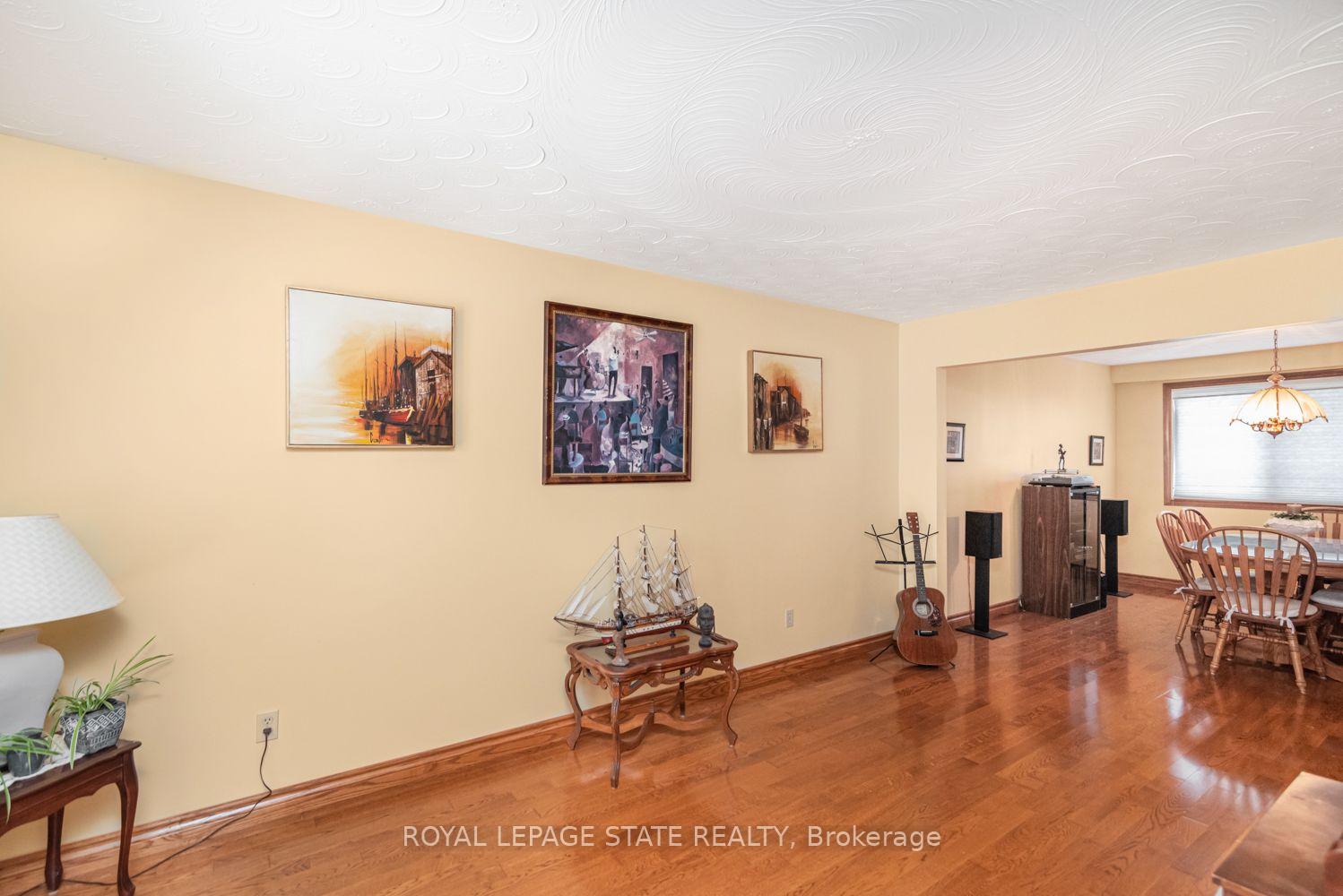 Photo 6 of 311 Hemlock Avenue, Hamilton, Stoney Creek — HOMEH