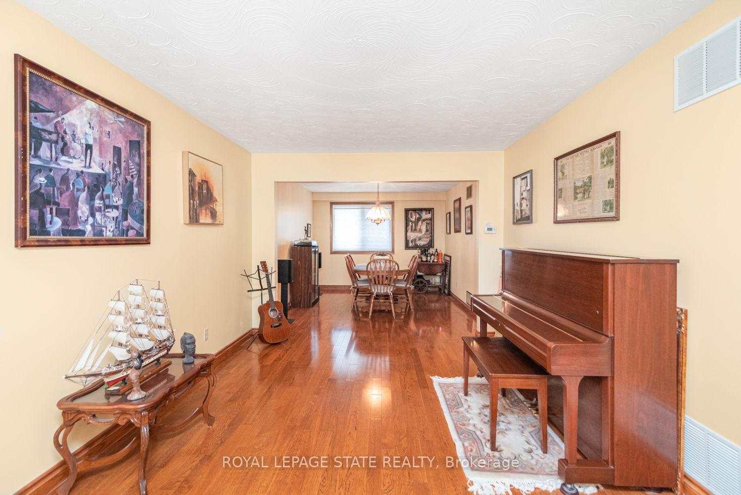 Photo 7 of 311 Hemlock Avenue, Hamilton, Stoney Creek — HOMEH