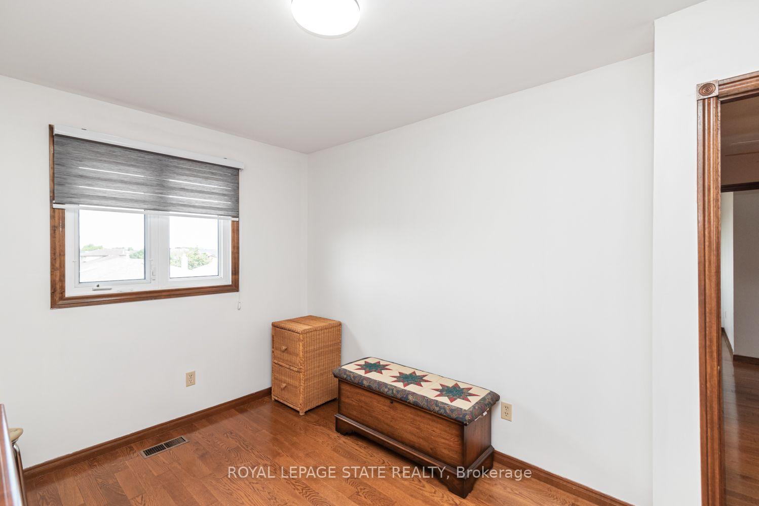 Photo 23 of 311 Hemlock Avenue, Hamilton, Stoney Creek — HOMEH