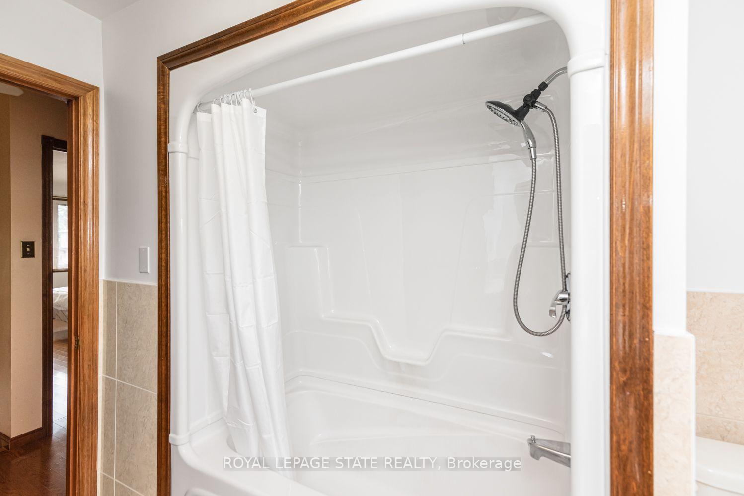 Photo 29 of 311 Hemlock Avenue, Hamilton, Stoney Creek — HOMEH