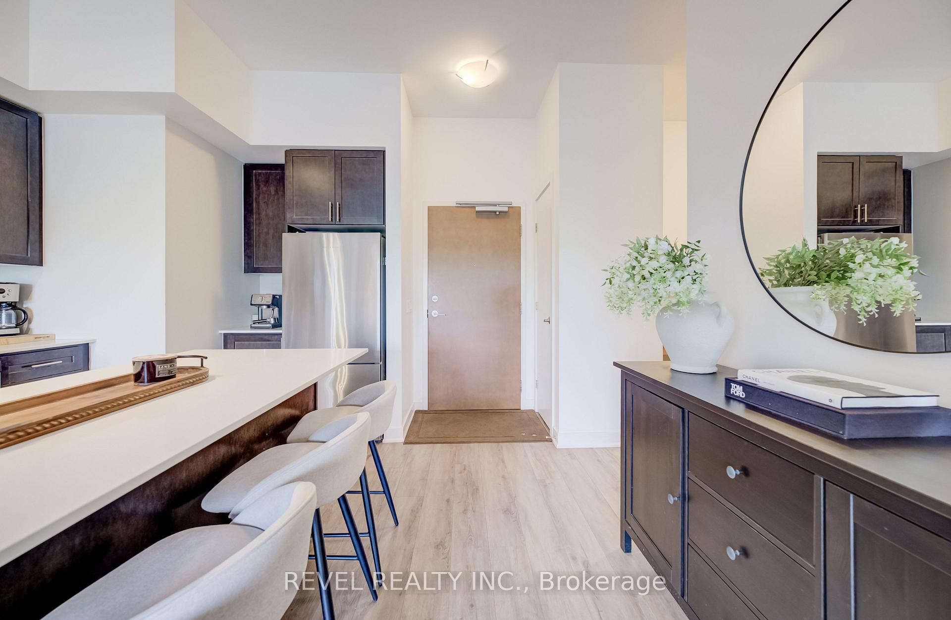 Photo 3 of Unit 614, 320 Plains Road E, Burlington, LaSalle — HOMEH