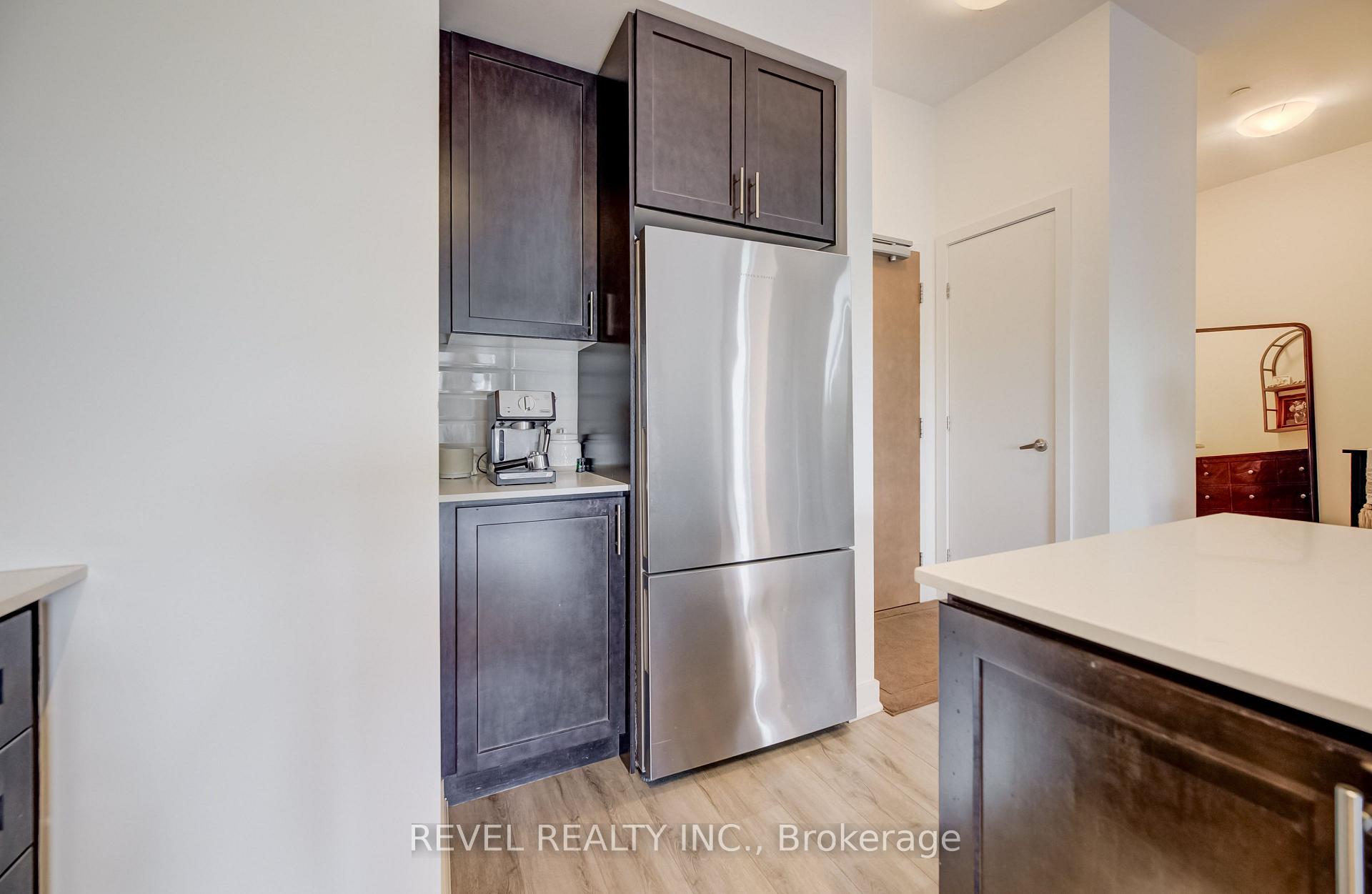 Photo 4 of Unit 614, 320 Plains Road E, Burlington, LaSalle — HOMEH