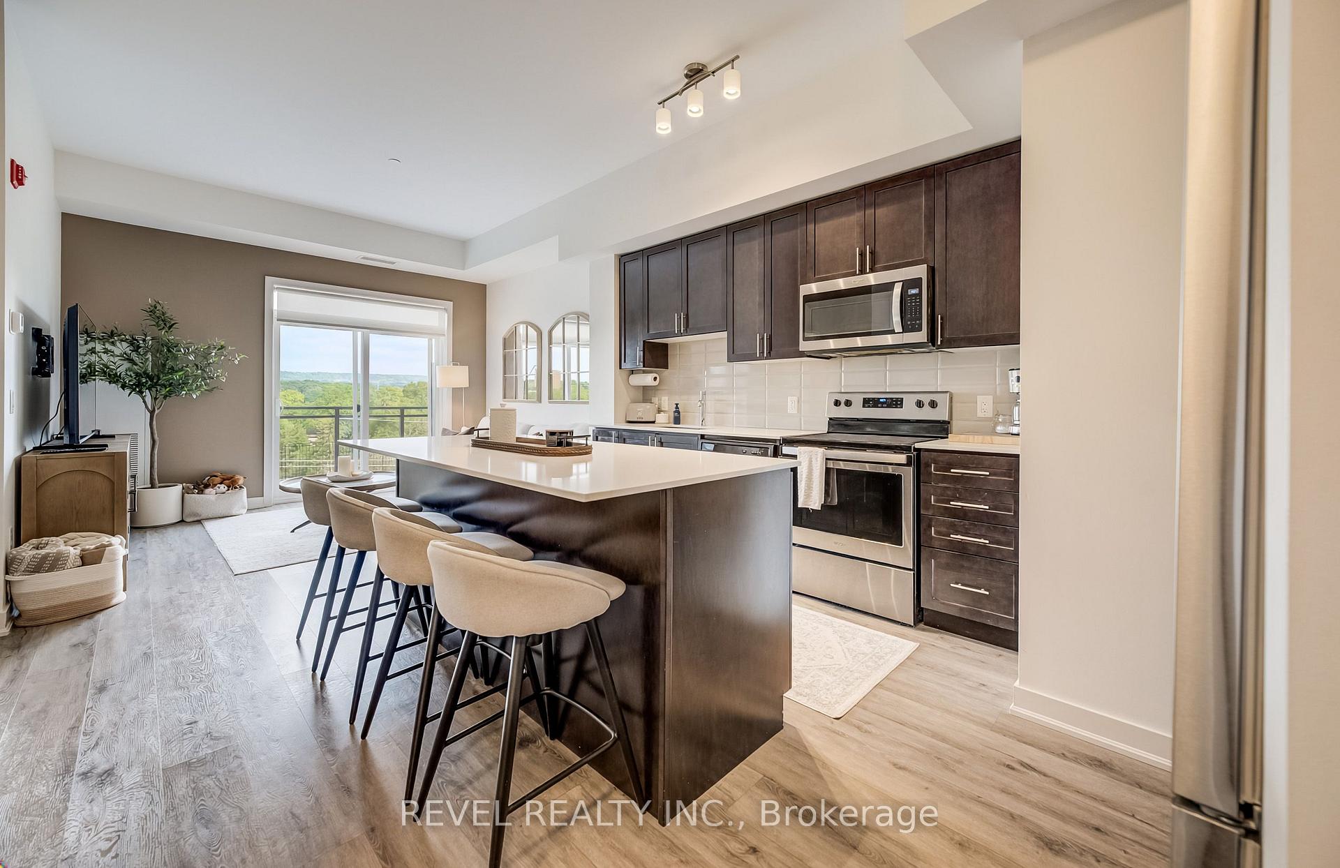 Photo 8 of Unit 614, 320 Plains Road E, Burlington, LaSalle — HOMEH