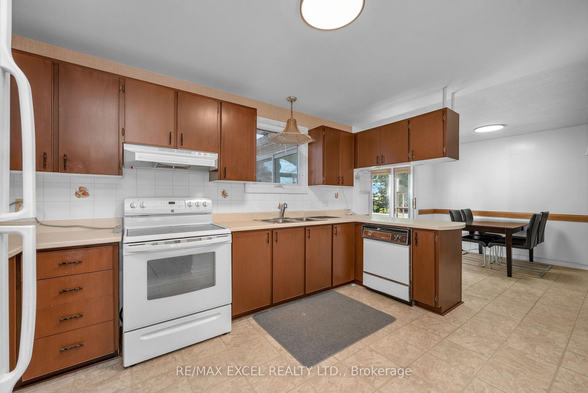 Photo 20 of 46 Queen Street, North Stormont, North Stormont (Finch) Twp — HOMEH