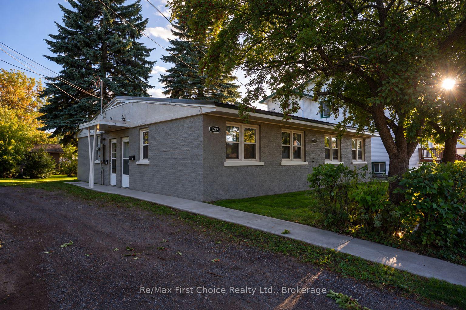 Photo 1 of 1212 Walsh Street E, Thunder Bay, Westfort — HOMEH