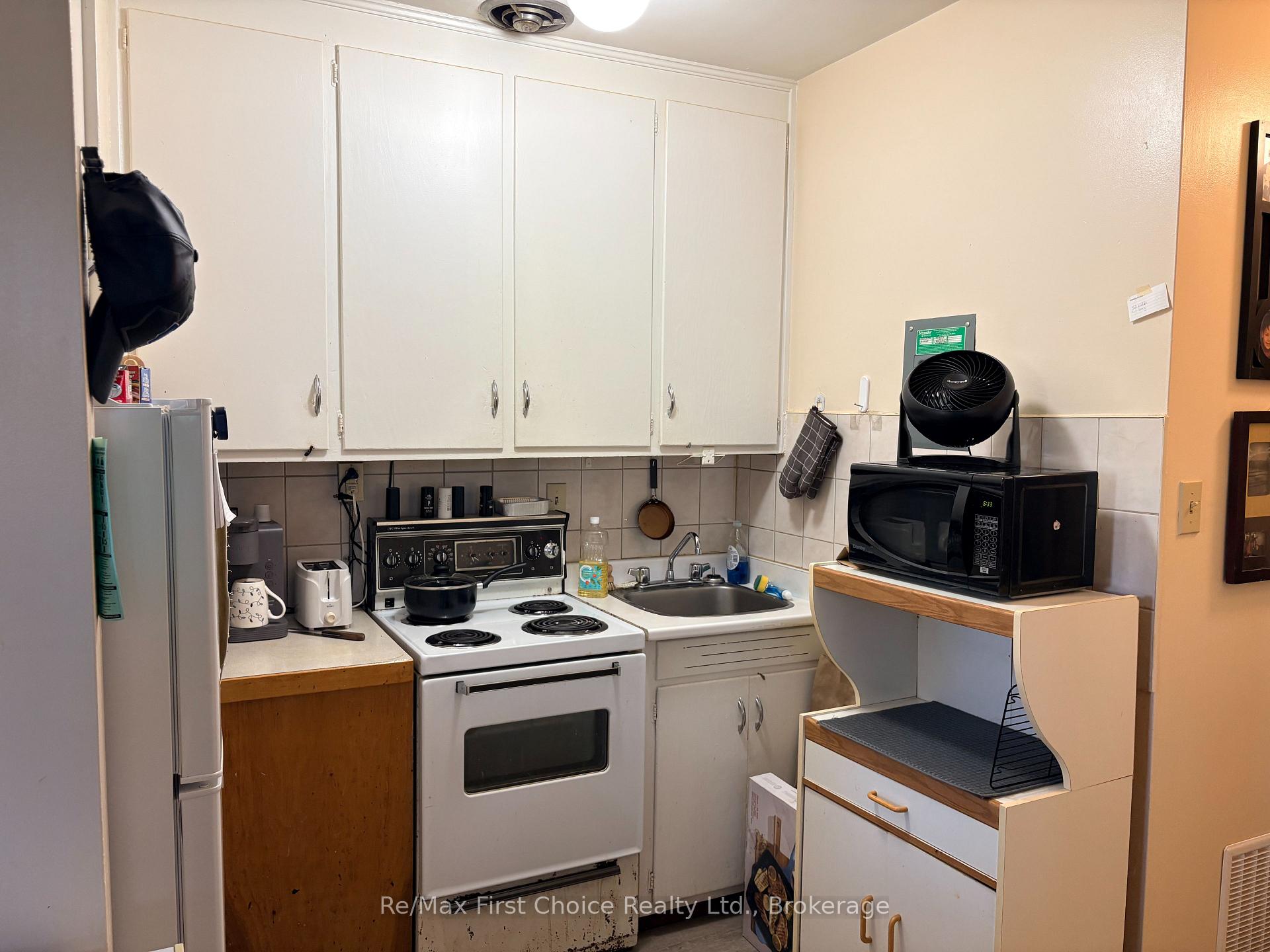 Photo 7 of 1212 Walsh Street E, Thunder Bay, Westfort — HOMEH