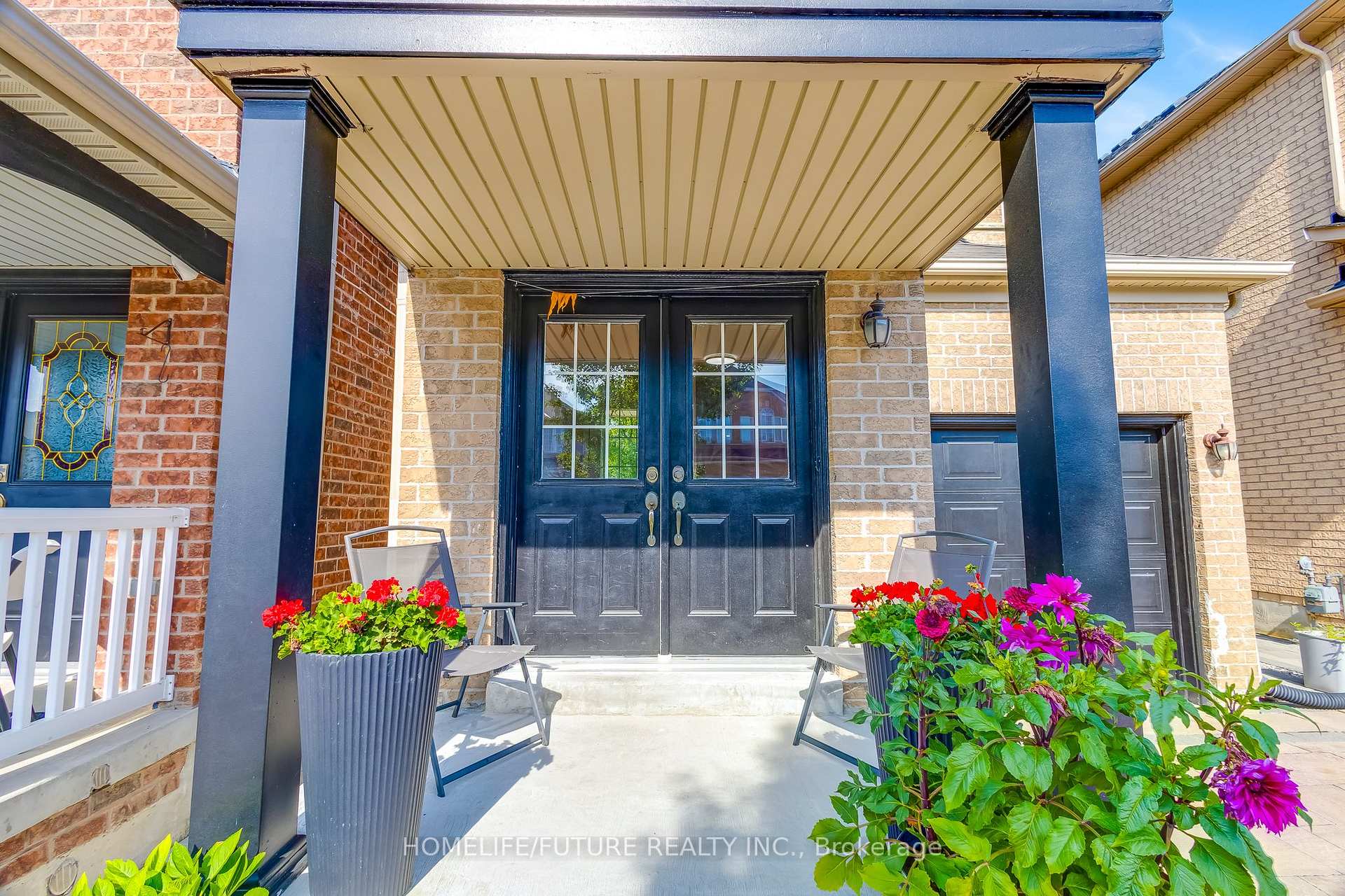 Photo 4 of 84 Jack Monkman Crescent, Markham, Cedarwood — HOMEH
