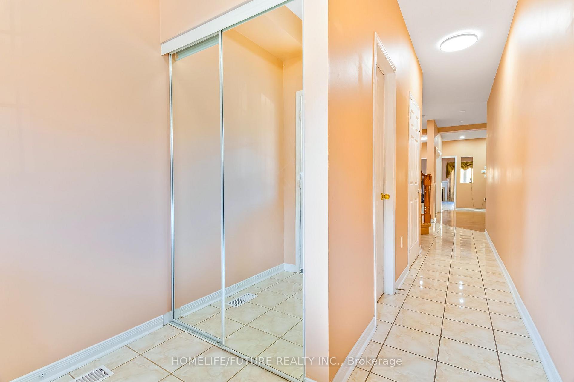 Photo 7 of 84 Jack Monkman Crescent, Markham, Cedarwood — HOMEH