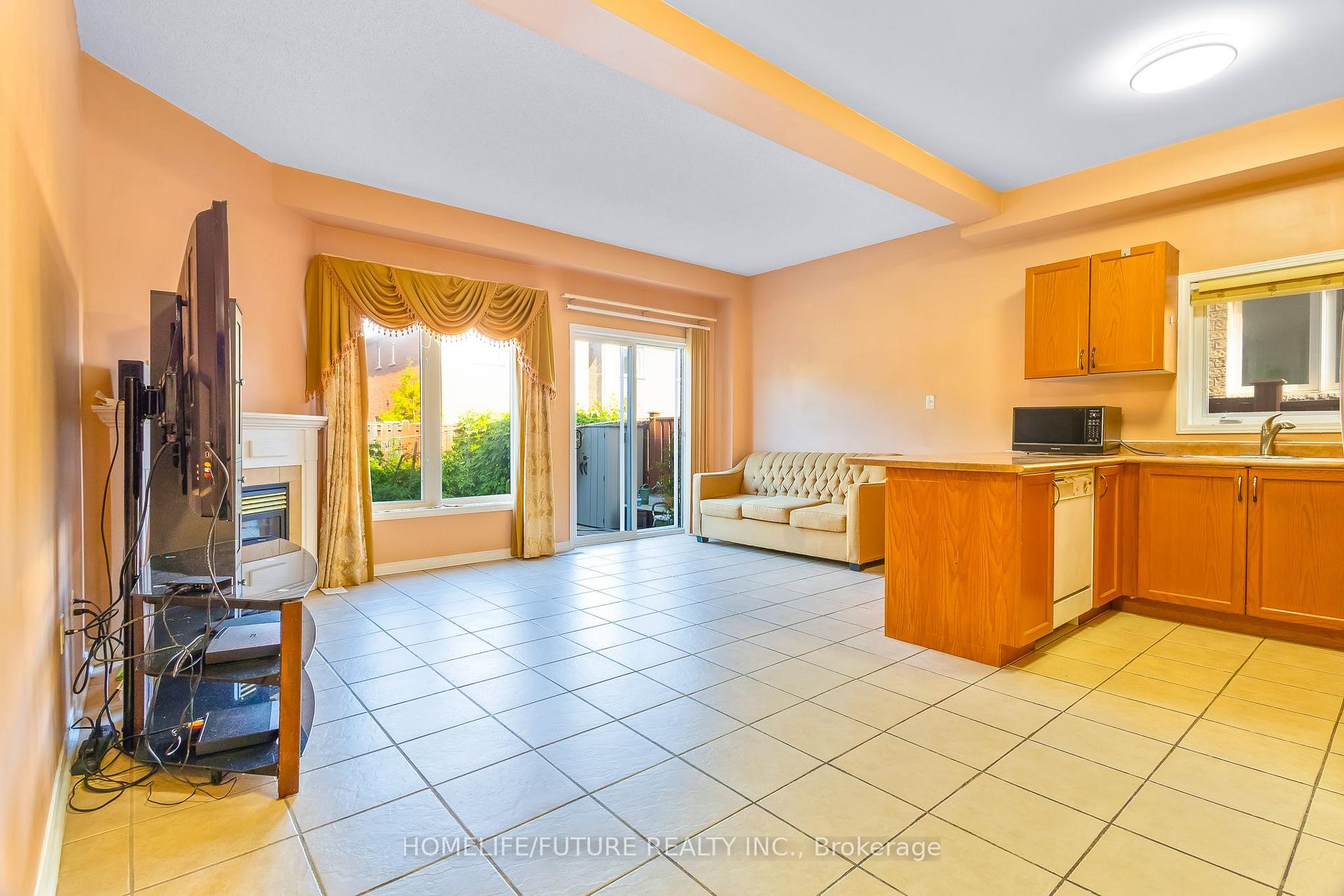 Photo 12 of 84 Jack Monkman Crescent, Markham, Cedarwood — HOMEH