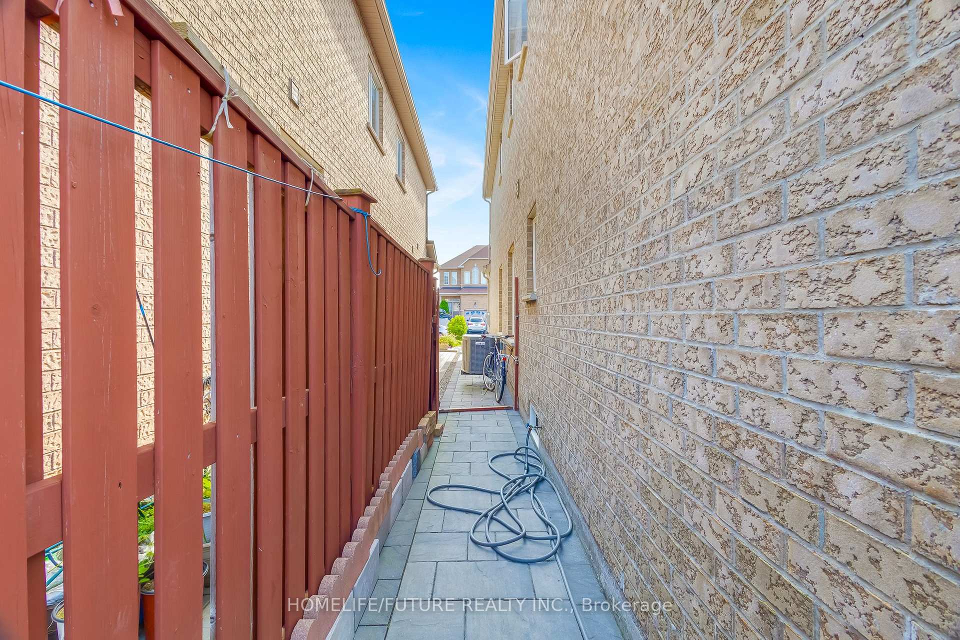 Photo 44 of 84 Jack Monkman Crescent, Markham, Cedarwood — HOMEH
