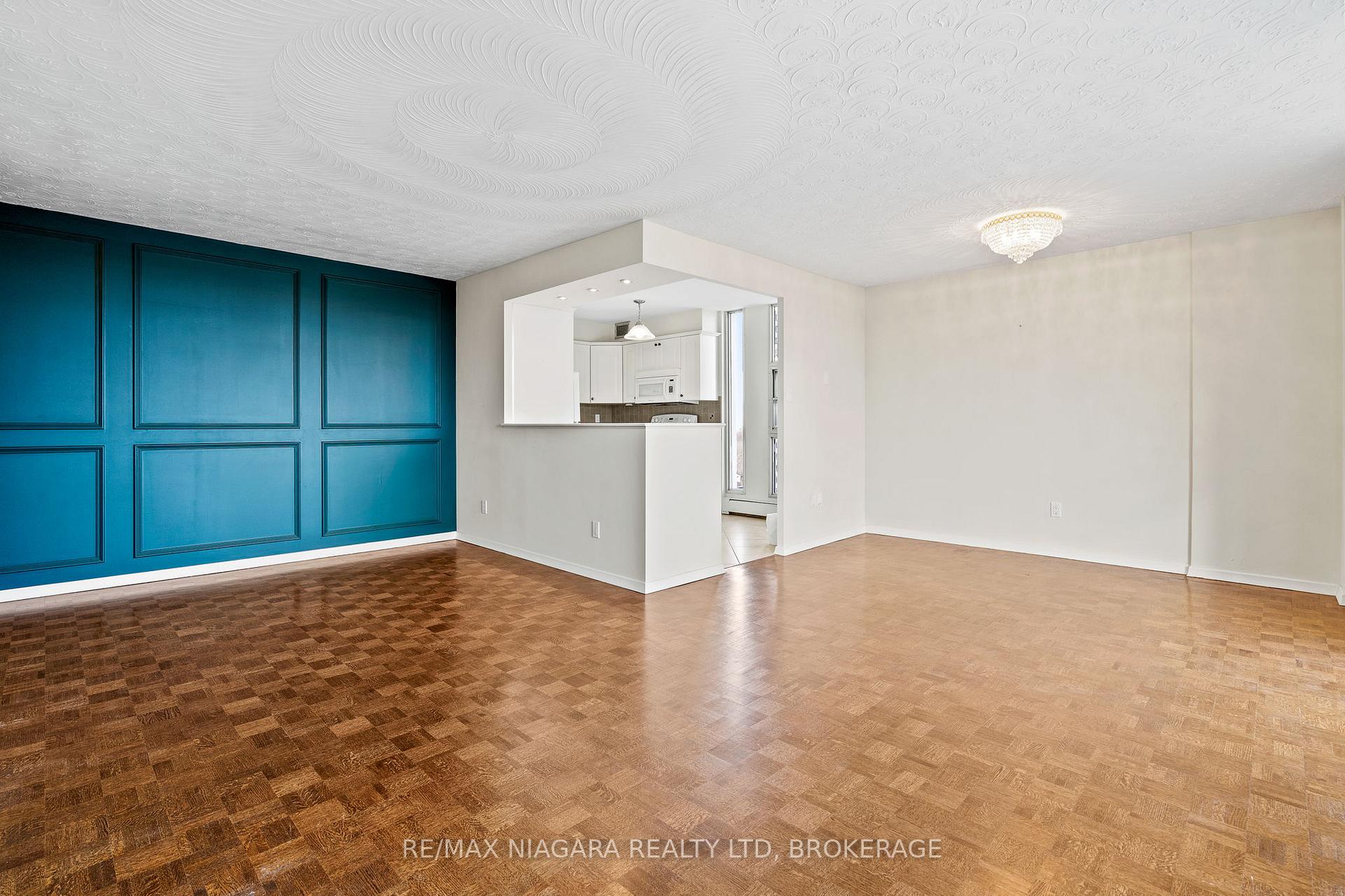 Photo 11 of Unit 1003, 35 Towering Heights Boulevard, St. Catharines, Glendale/Glenridge — HOMEH