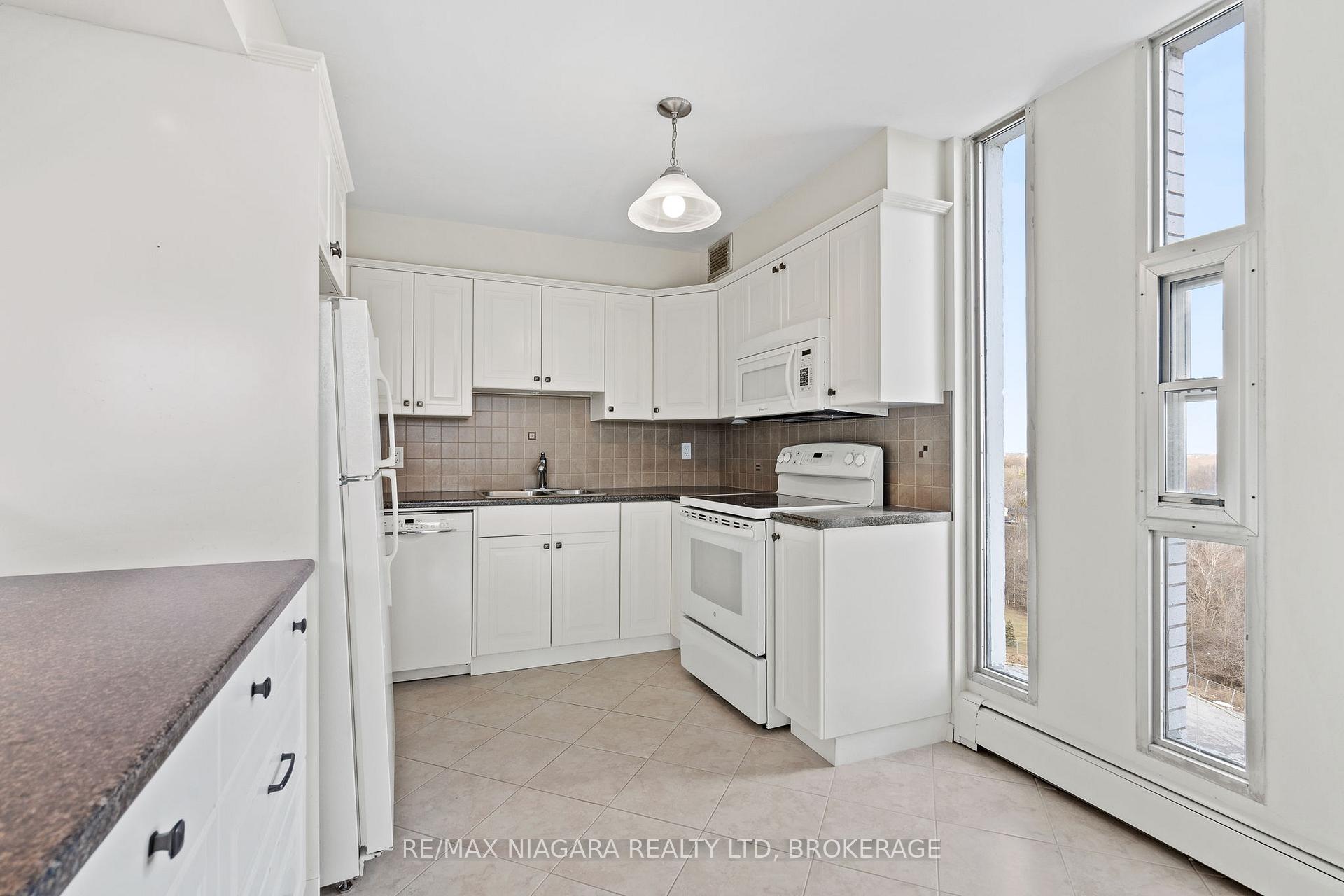 Photo 15 of Unit 1003, 35 Towering Heights Boulevard, St. Catharines, Glendale/Glenridge — HOMEH