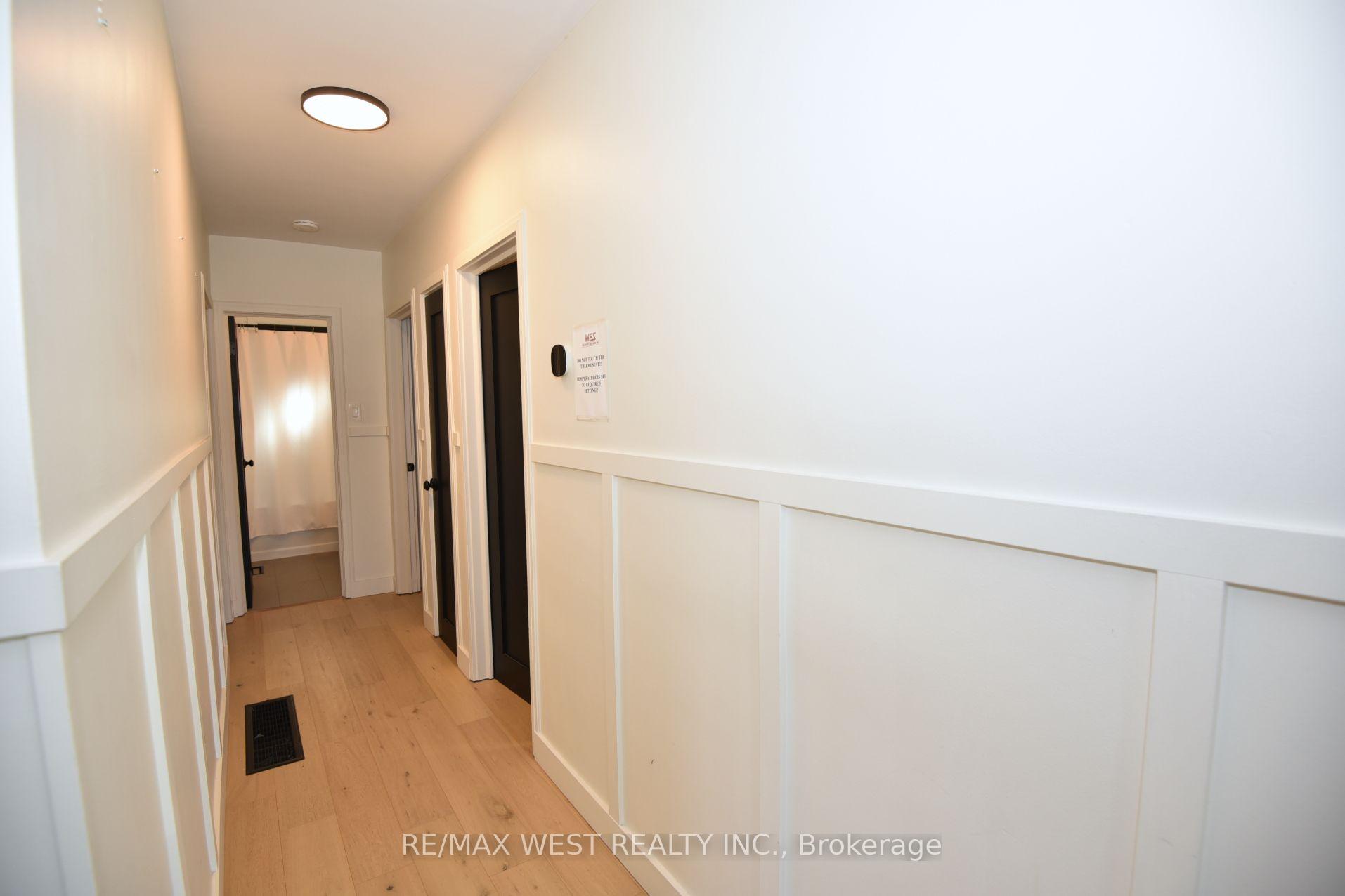 Photo 33 of 922 Centre Street N, Whitby, Williamsburg — HOMEH