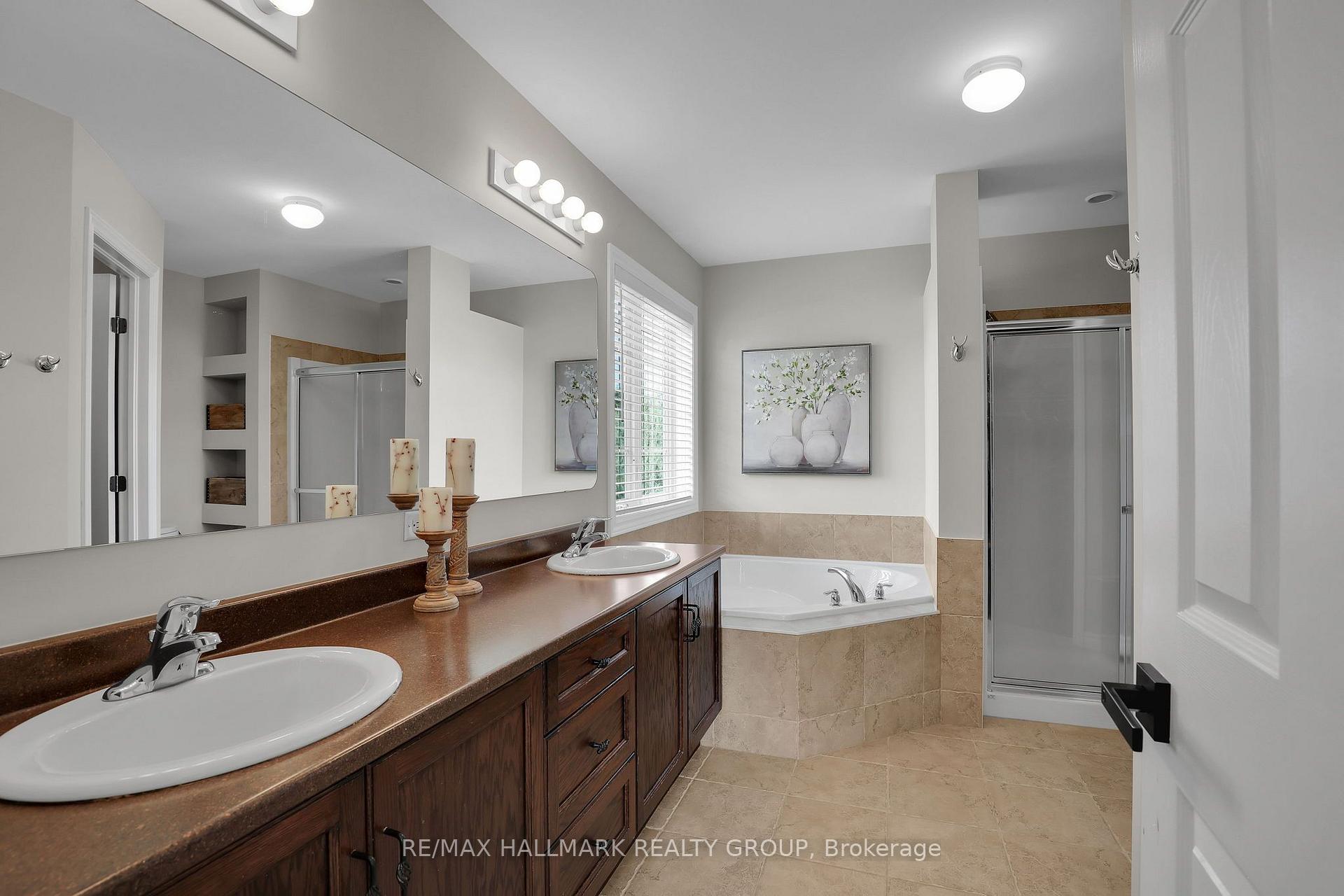 Photo 19 of 56 Golflinks Drive, Ottawa, Barrhaven - Stonebridge — HOMEH