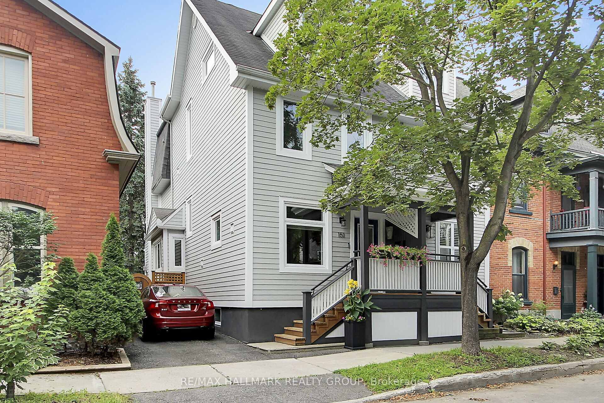 Photo 2 of 151 Crichton Street, Ottawa, New Edinburgh — HOMEH