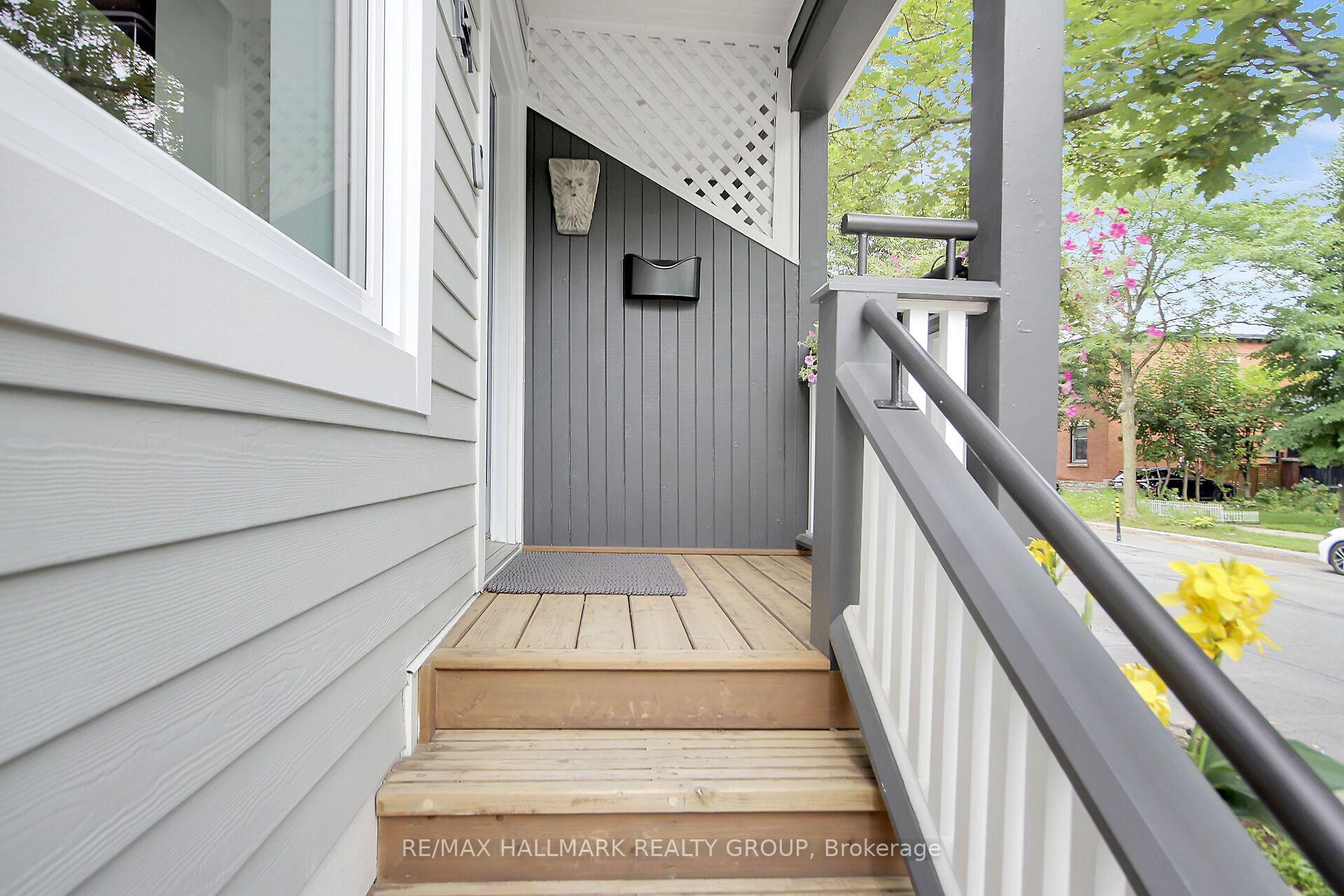 Photo 4 of 151 Crichton Street, Ottawa, New Edinburgh — HOMEH
