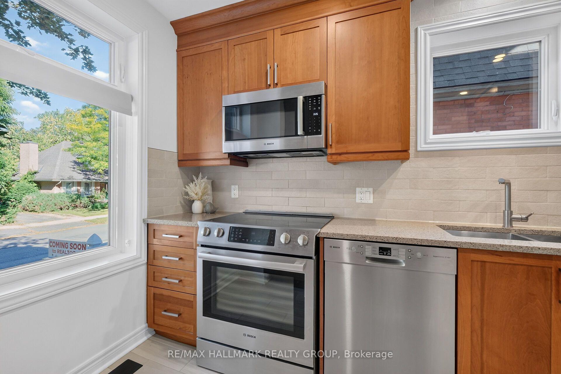 Photo 16 of 151 Crichton Street, Ottawa, New Edinburgh — HOMEH