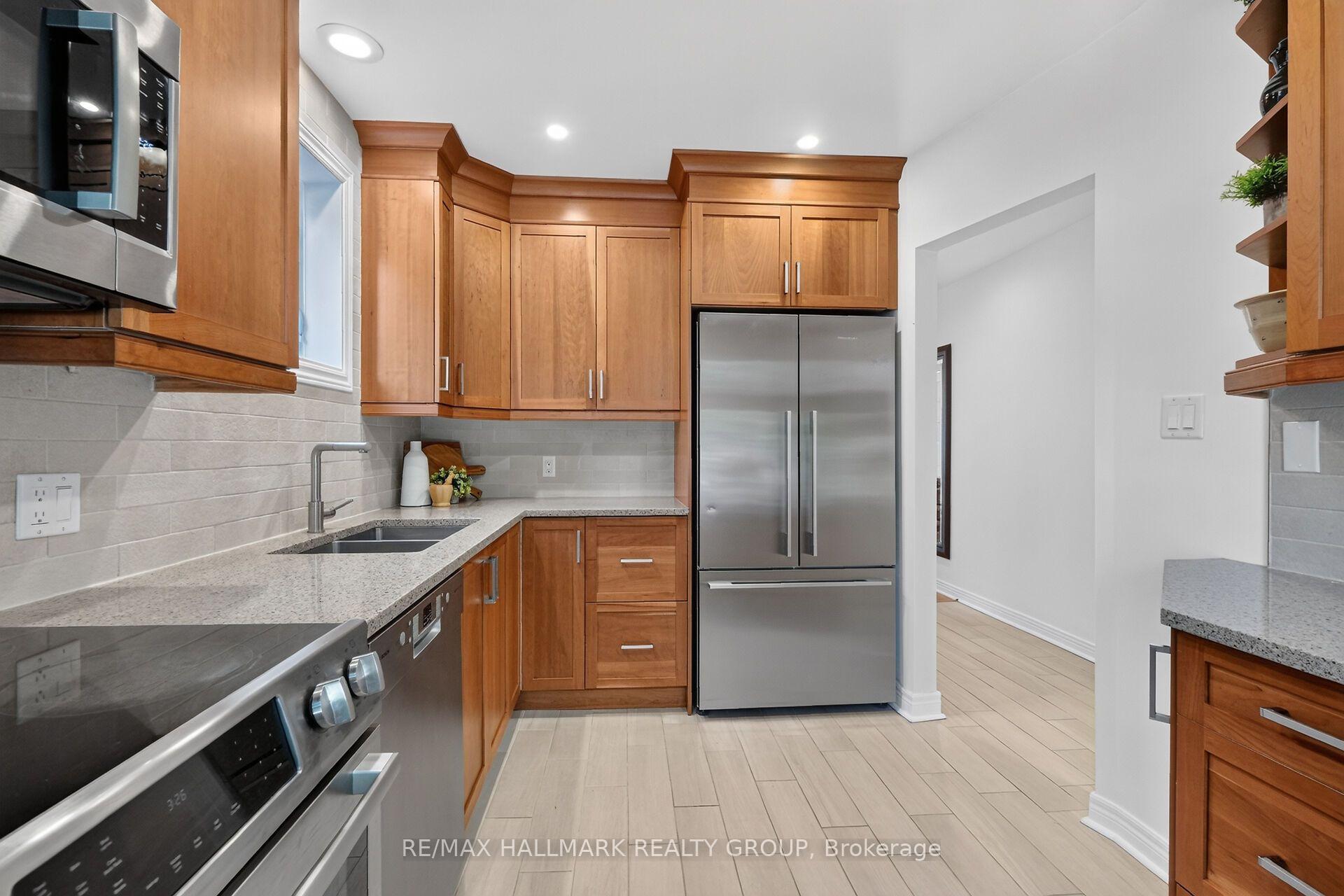 Photo 17 of 151 Crichton Street, Ottawa, New Edinburgh — HOMEH