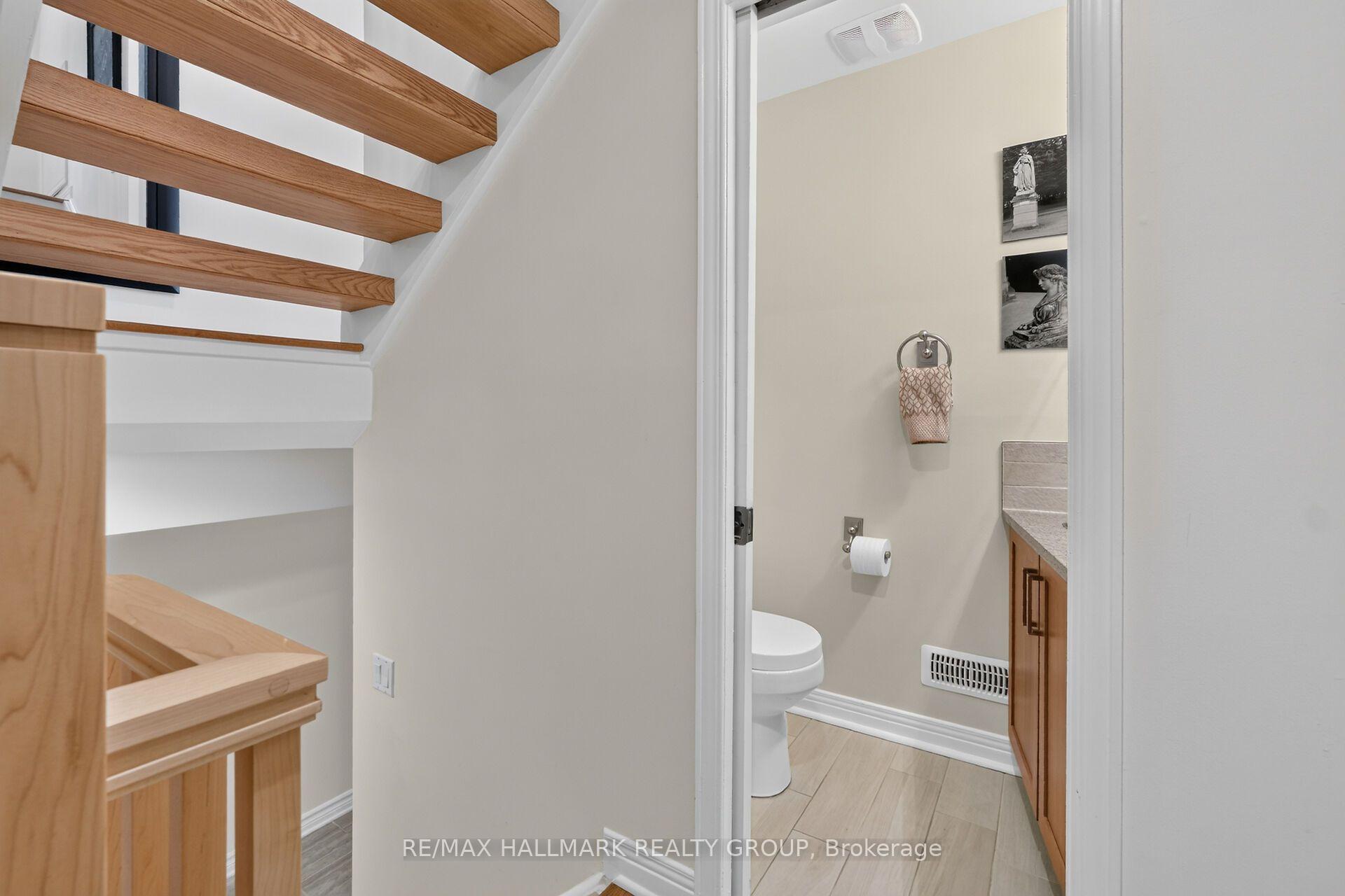 Photo 31 of 151 Crichton Street, Ottawa, New Edinburgh — HOMEH