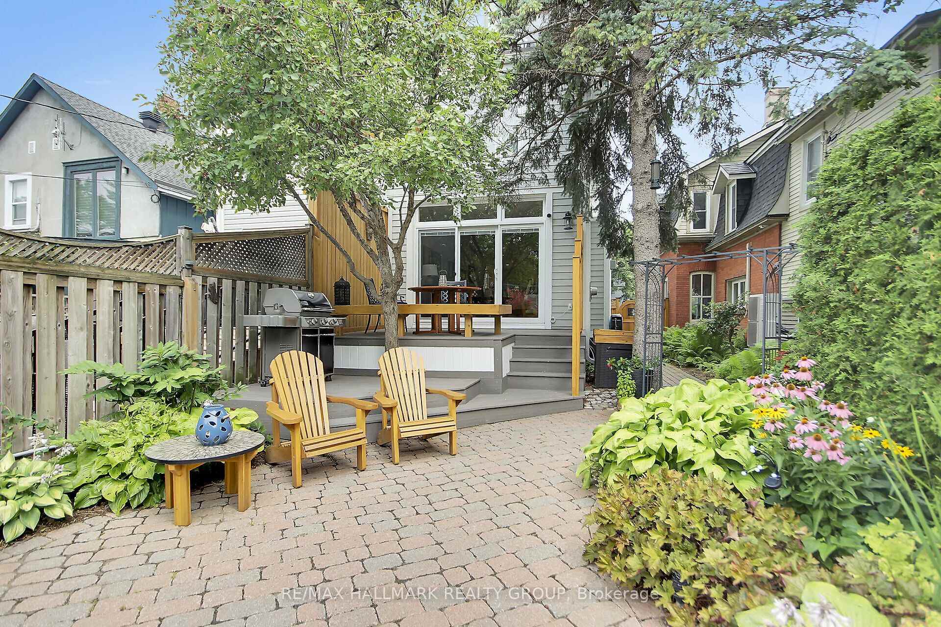 Photo 36 of 151 Crichton Street, Ottawa, New Edinburgh — HOMEH