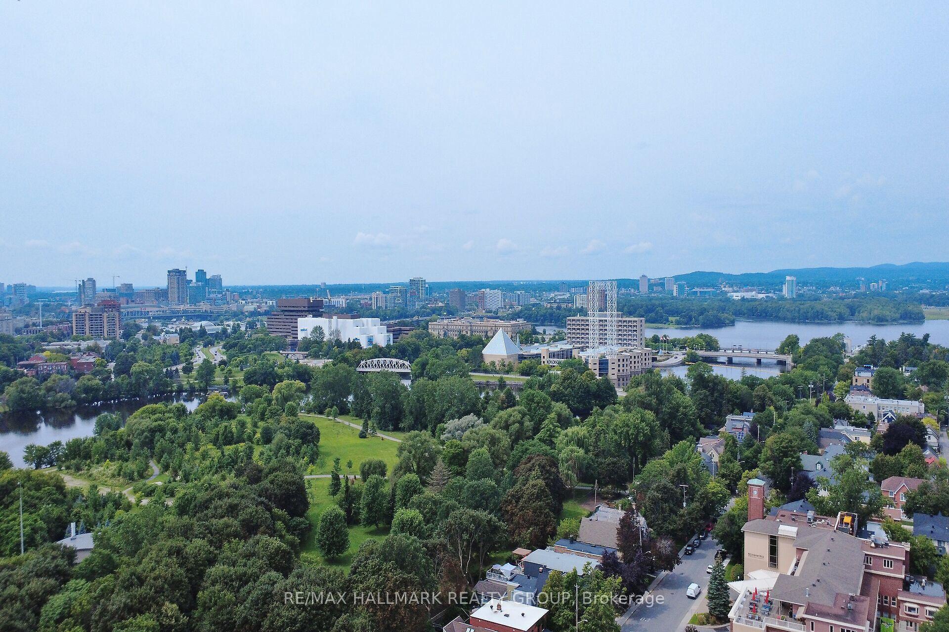 Photo 49 of 151 Crichton Street, Ottawa, New Edinburgh — HOMEH