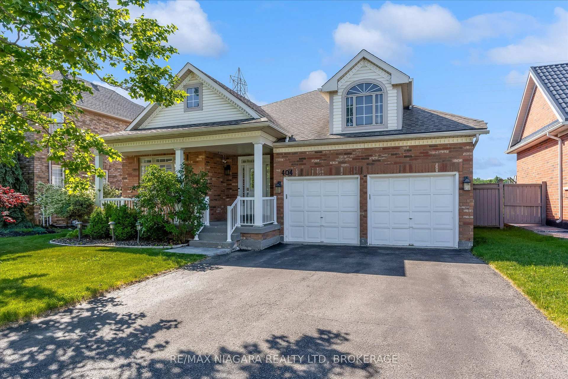 Photo 1 of 404 Wright Crescent, Niagara-on-the-Lake, Glendale — HOMEH