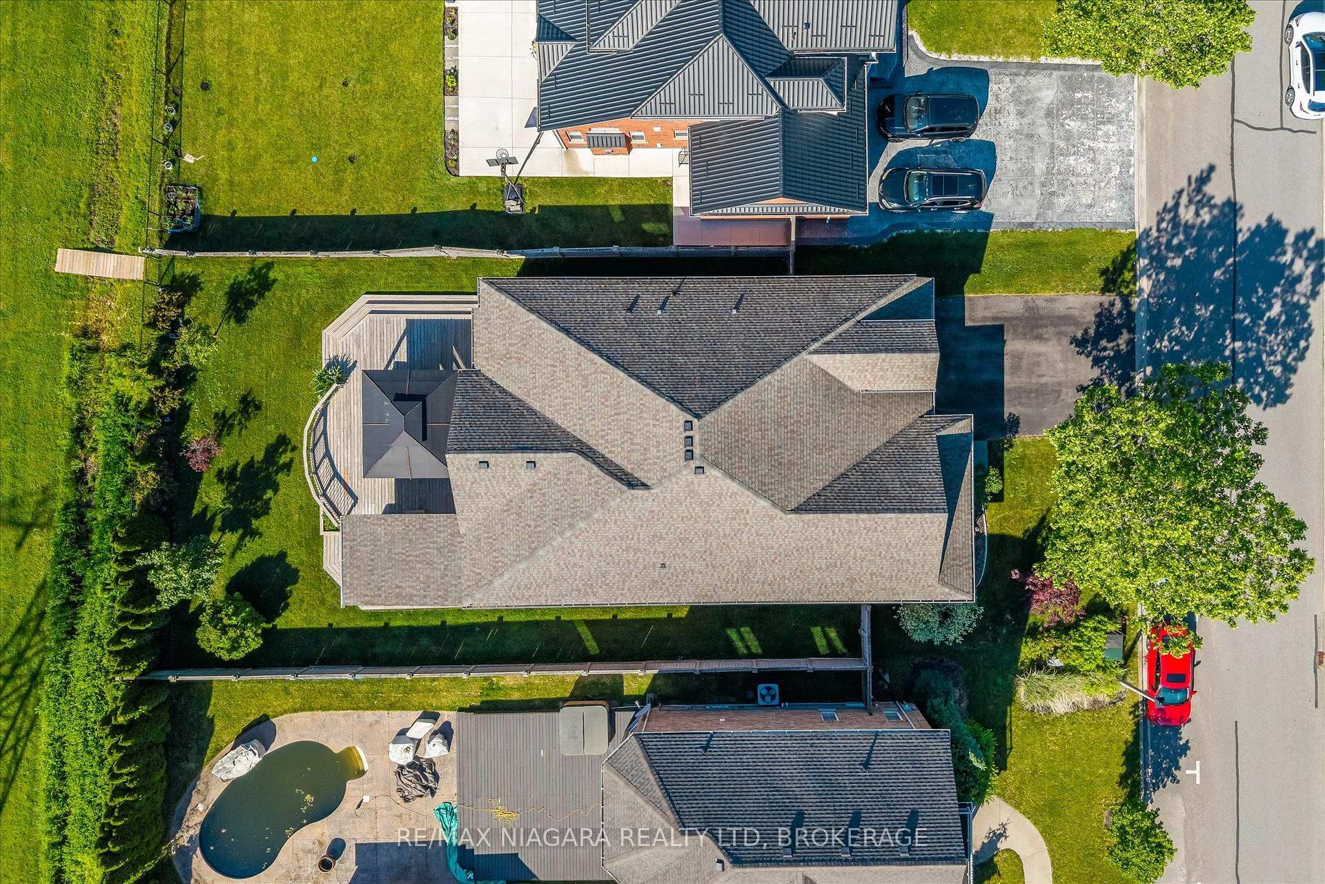 Photo 31 of 404 Wright Crescent, Niagara-on-the-Lake, Glendale — HOMEH