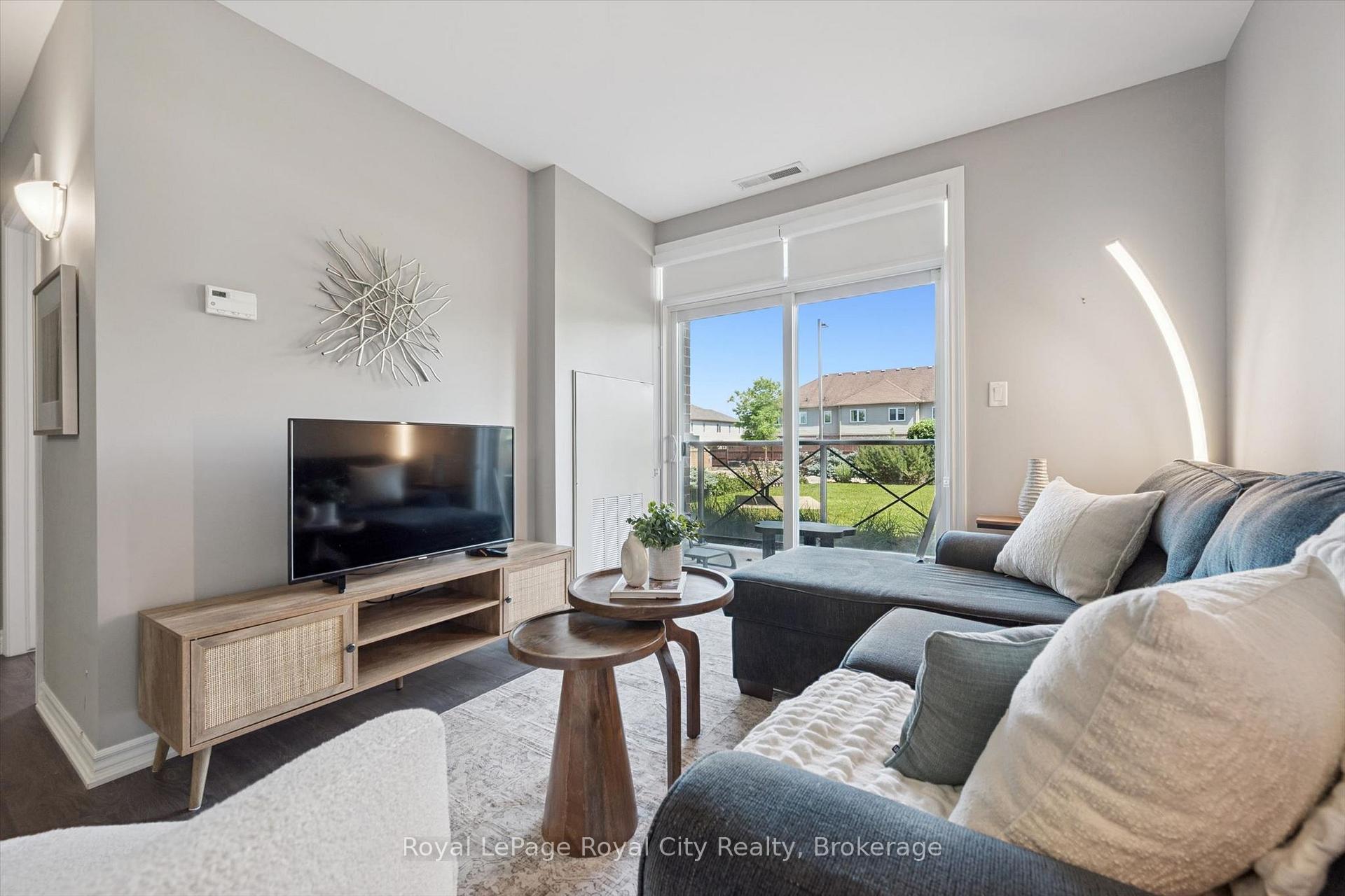 Photo 6 of Unit 113, 2 Colonial Drive, Guelph, Pineridge/Westminster Woods — HOMEH