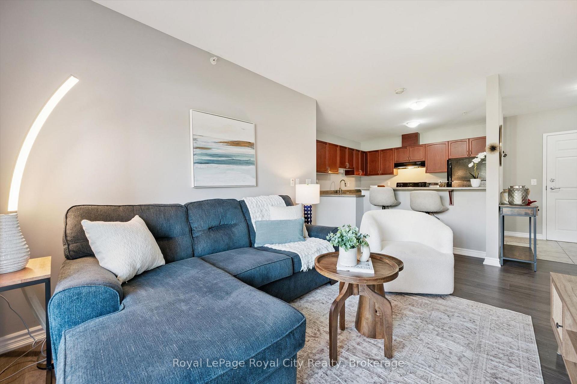 Photo 8 of Unit 113, 2 Colonial Drive, Guelph, Pineridge/Westminster Woods — HOMEH