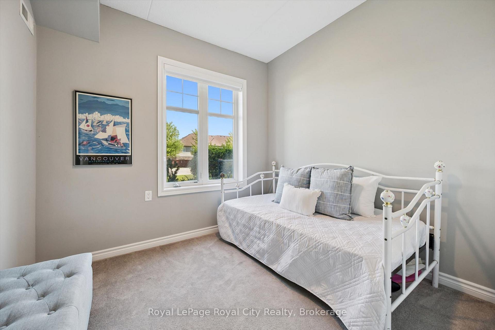 Photo 18 of Unit 113, 2 Colonial Drive, Guelph, Pineridge/Westminster Woods — HOMEH