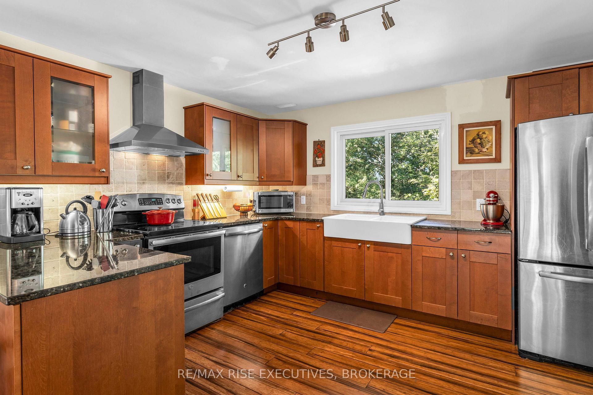 Photo 11 of 1664 Shore Road, Kingston, City North of 401 — HOMEH