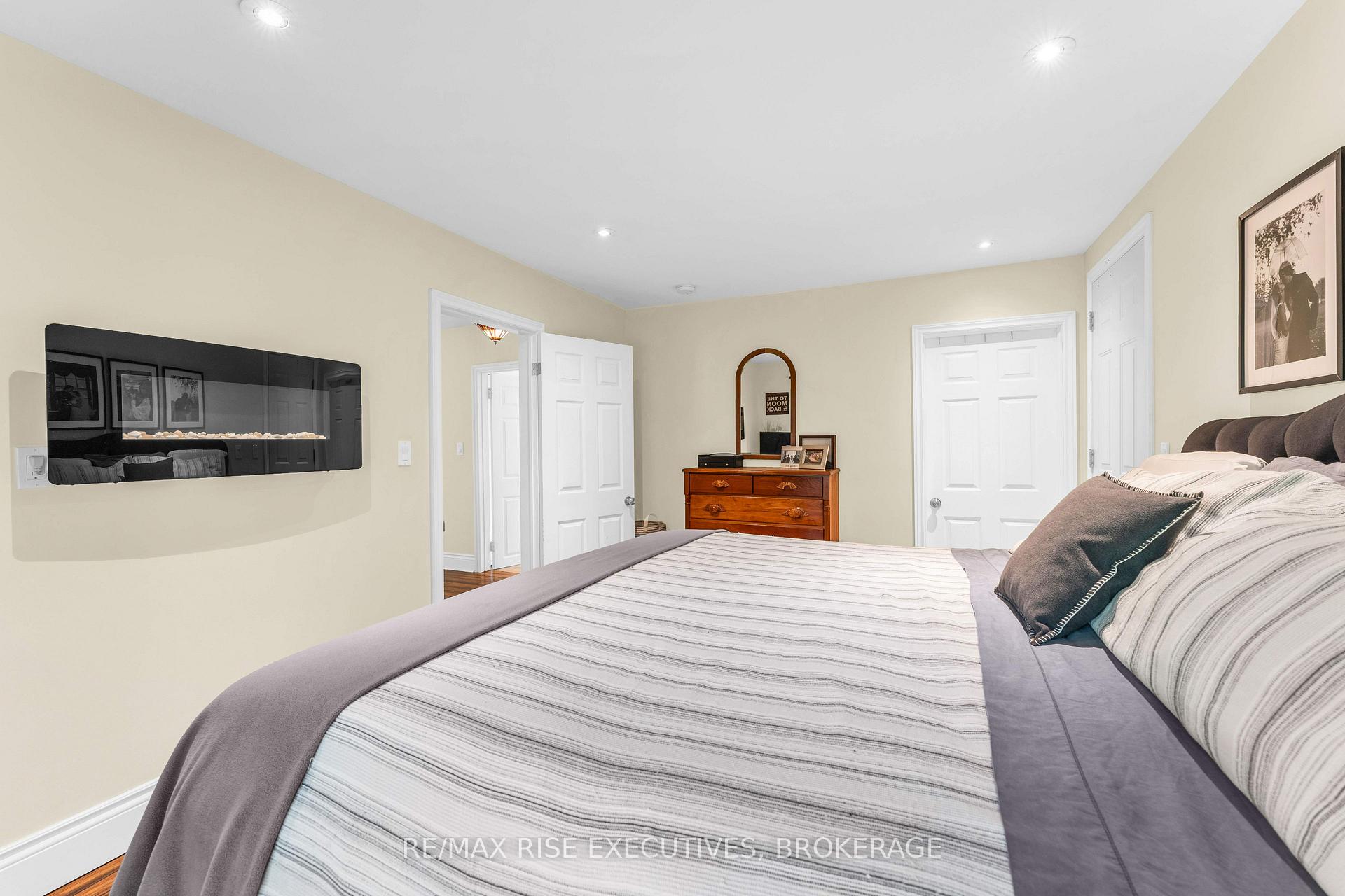Photo 21 of 1664 Shore Road, Kingston, City North of 401 — HOMEH
