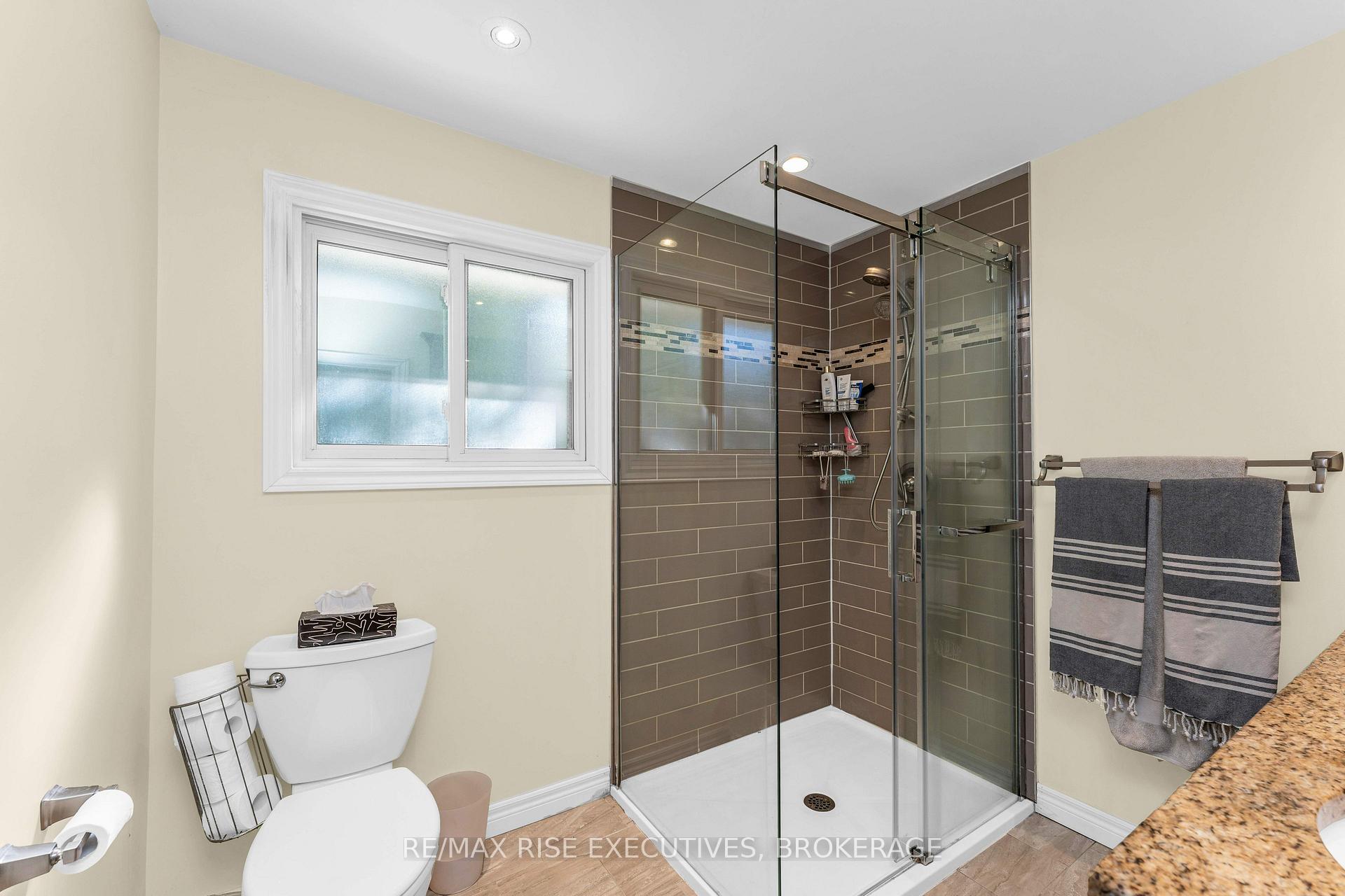 Photo 24 of 1664 Shore Road, Kingston, City North of 401 — HOMEH
