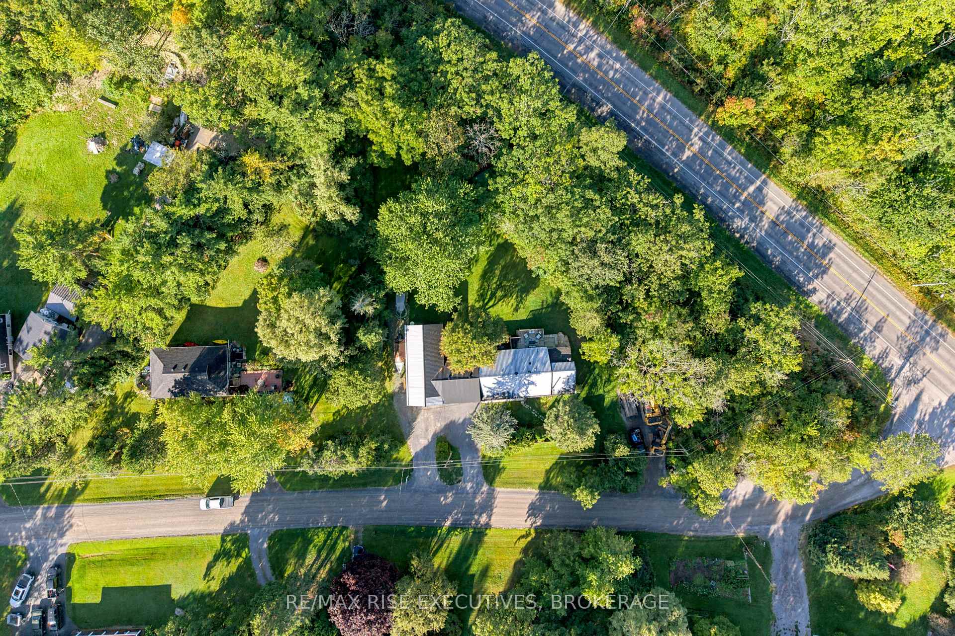 Photo 42 of 1664 Shore Road, Kingston, City North of 401 — HOMEH