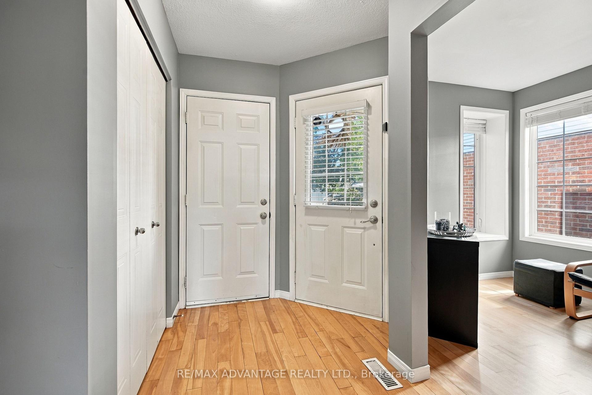 Photo 5 of 744 Blacksmith Street, London, North M — HOMEH