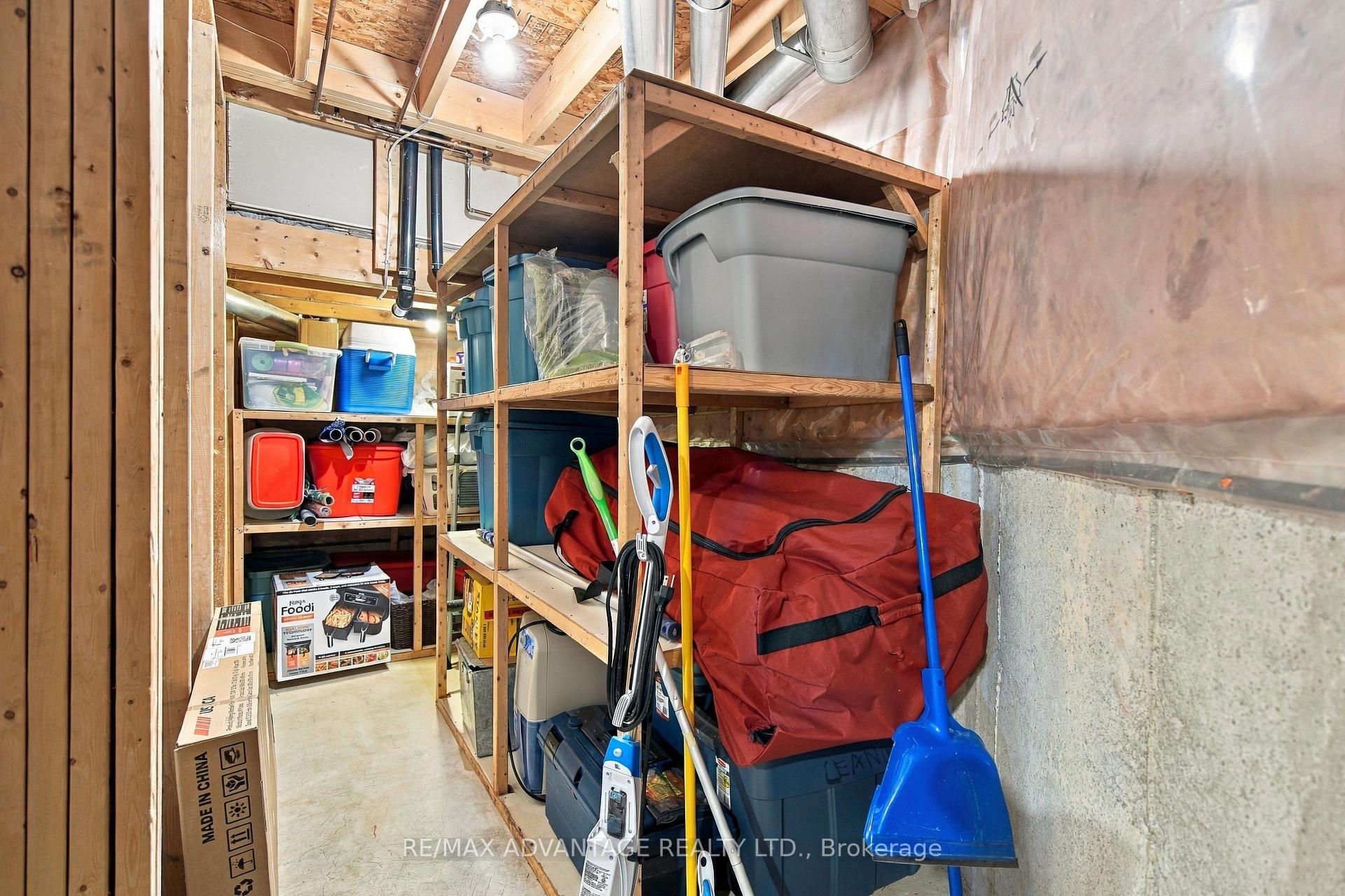 Photo 37 of 744 Blacksmith Street, London, North M — HOMEH