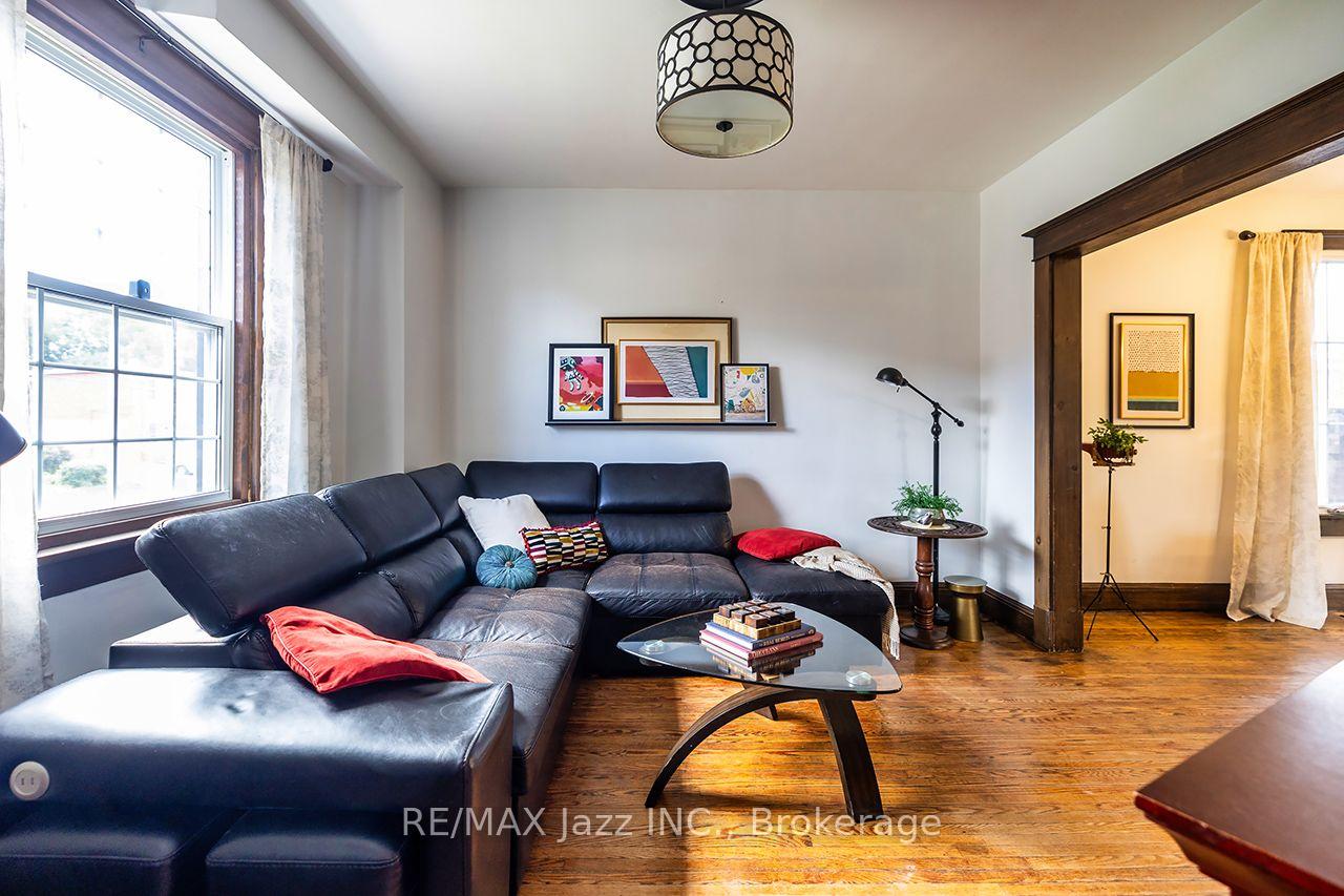 Photo 3 of 180 Olive Avenue, Oshawa, Central — HOMEH