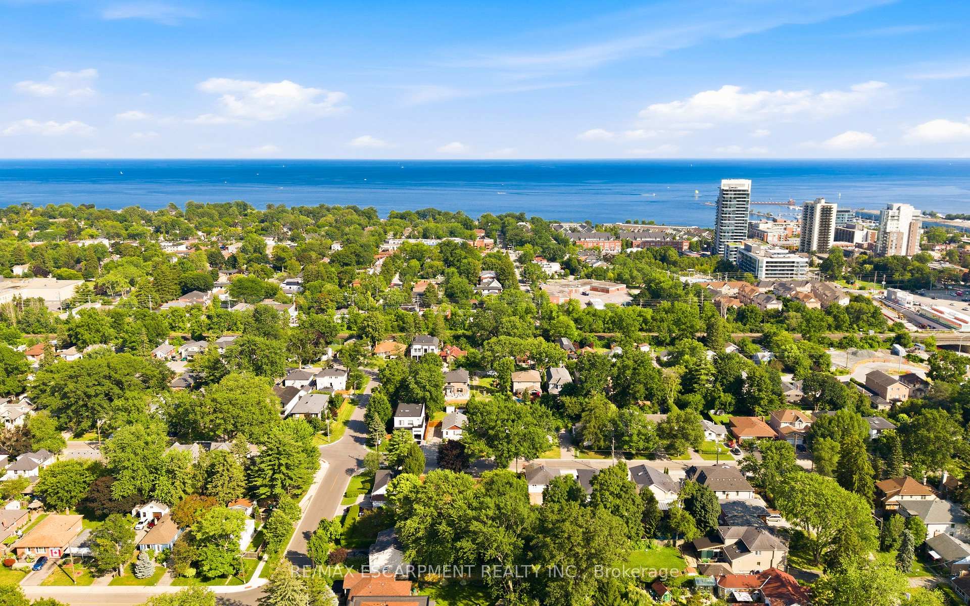 Photo 2 of 75 Troy Street, Mississauga, Mineola — HOMEH