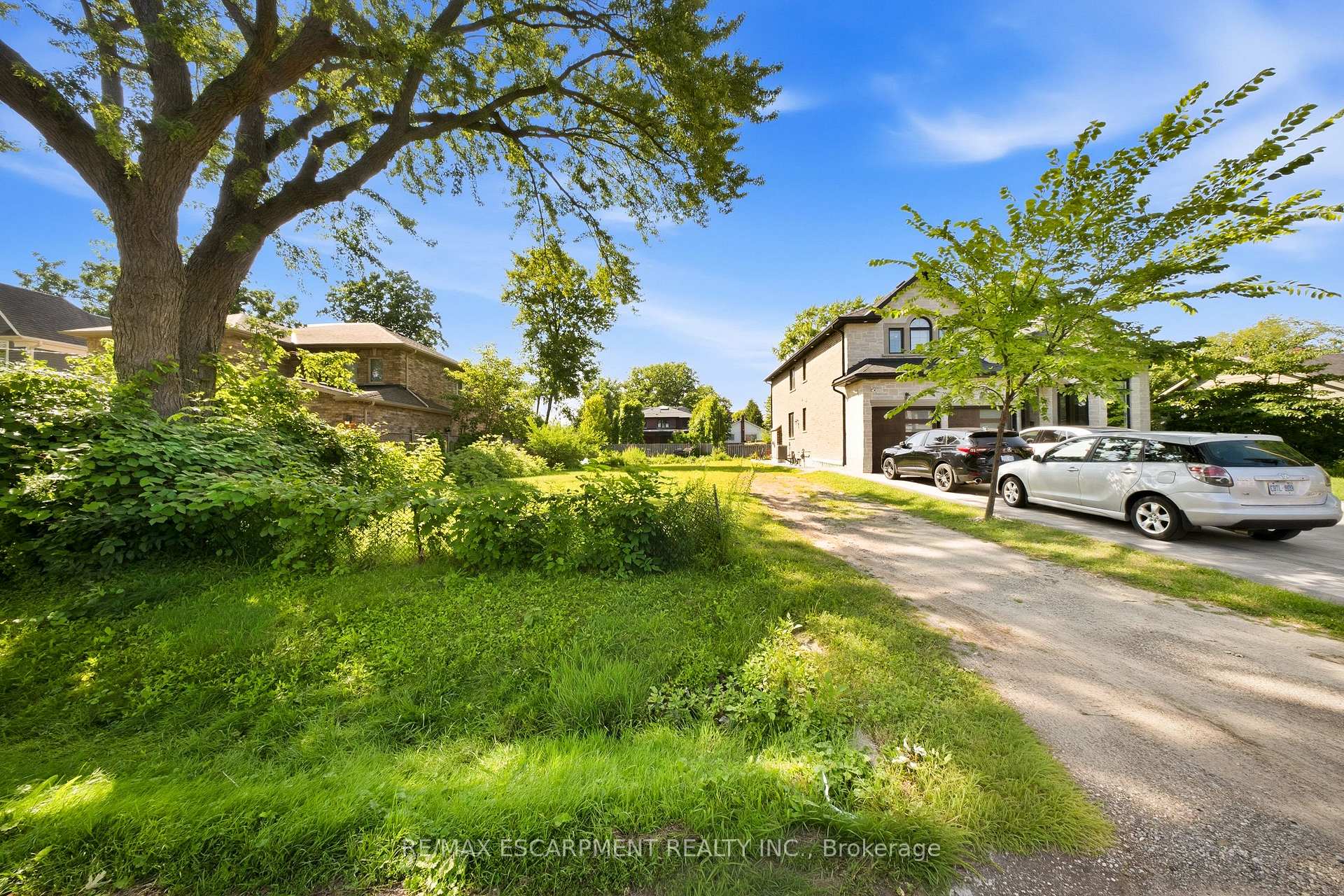 Photo 5 of 75 Troy Street, Mississauga, Mineola — HOMEH