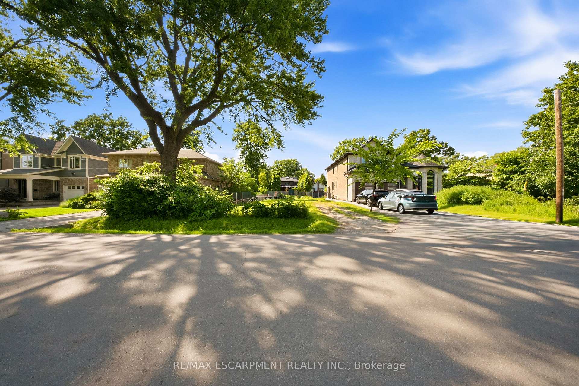 Photo 6 of 75 Troy Street, Mississauga, Mineola — HOMEH
