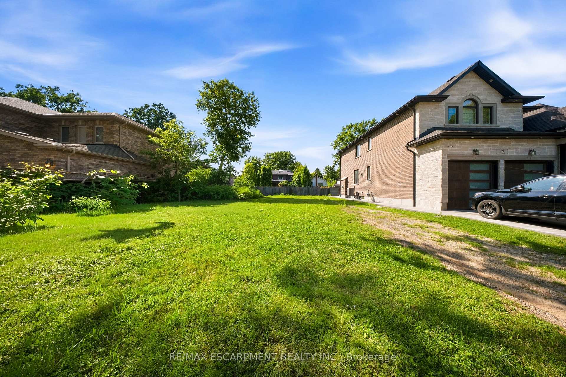Photo 15 of 75 Troy Street, Mississauga, Mineola — HOMEH