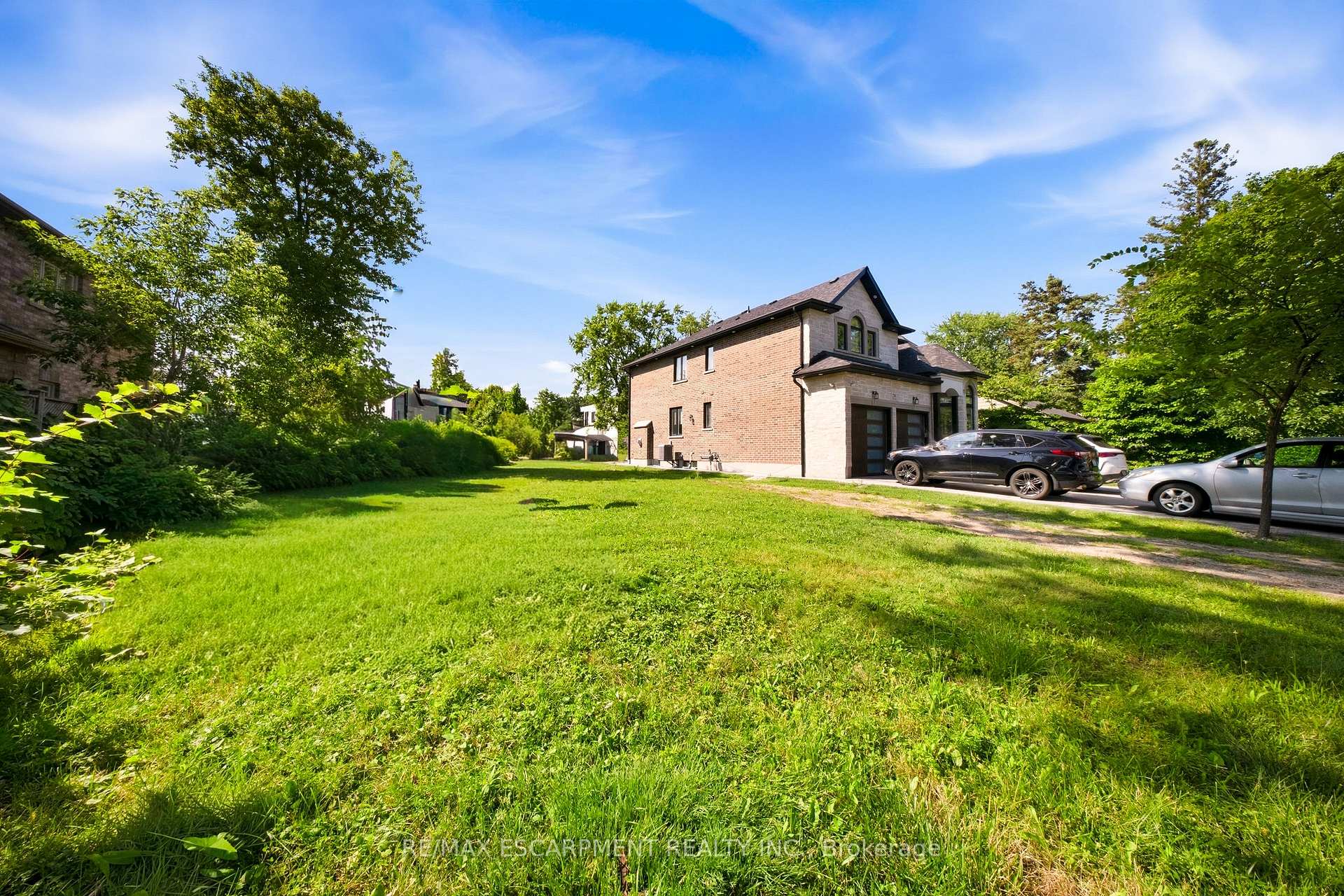 Photo 16 of 75 Troy Street, Mississauga, Mineola — HOMEH