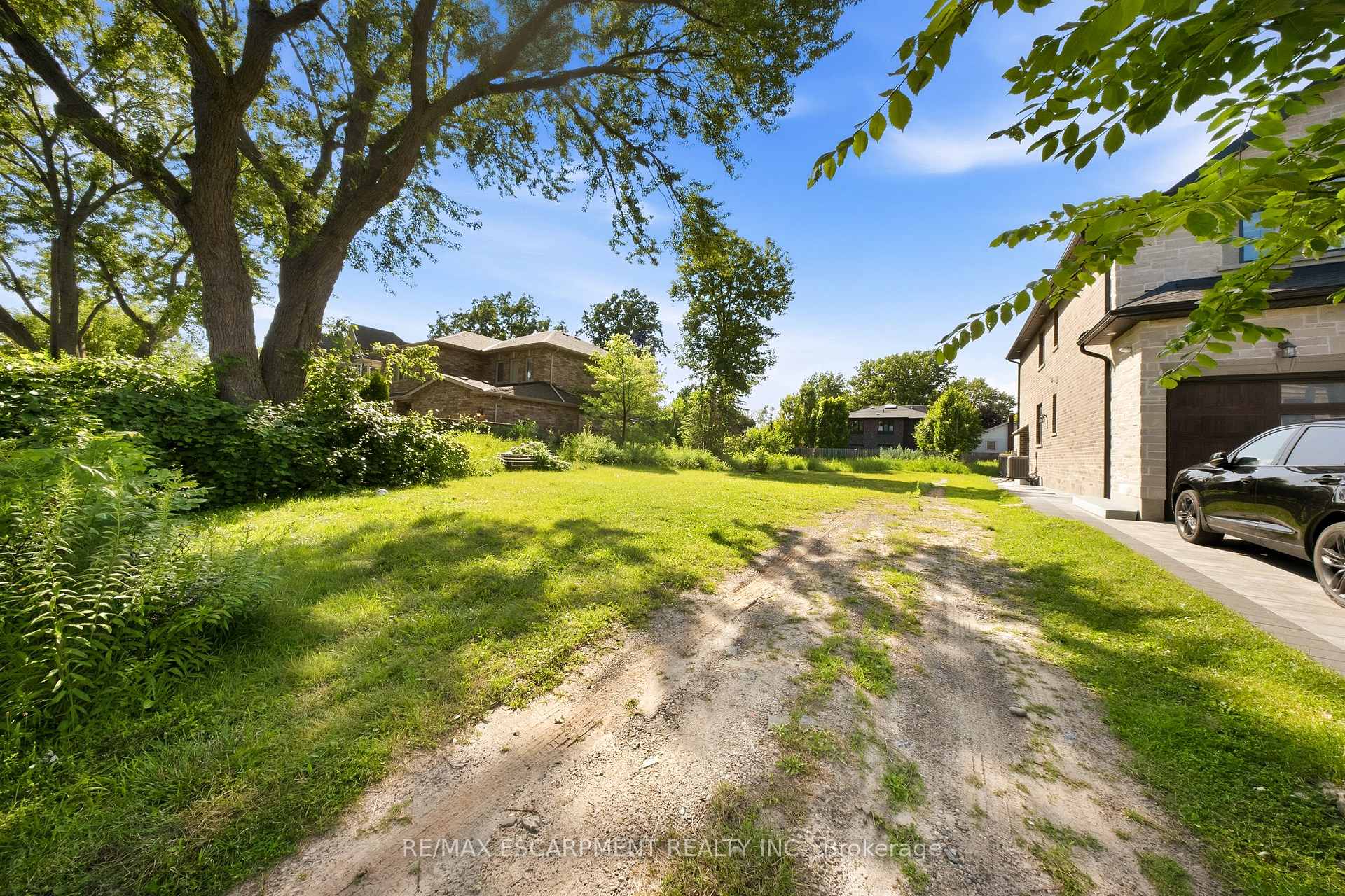 Photo 17 of 75 Troy Street, Mississauga, Mineola — HOMEH