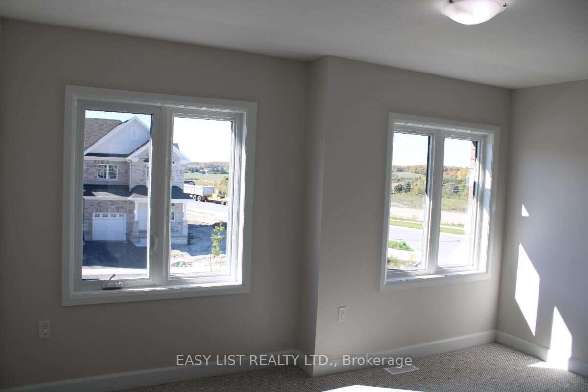 Photo 13 of 298 Mullighan Gardens, Peterborough, Monaghan Ward 2 — HOMEH
