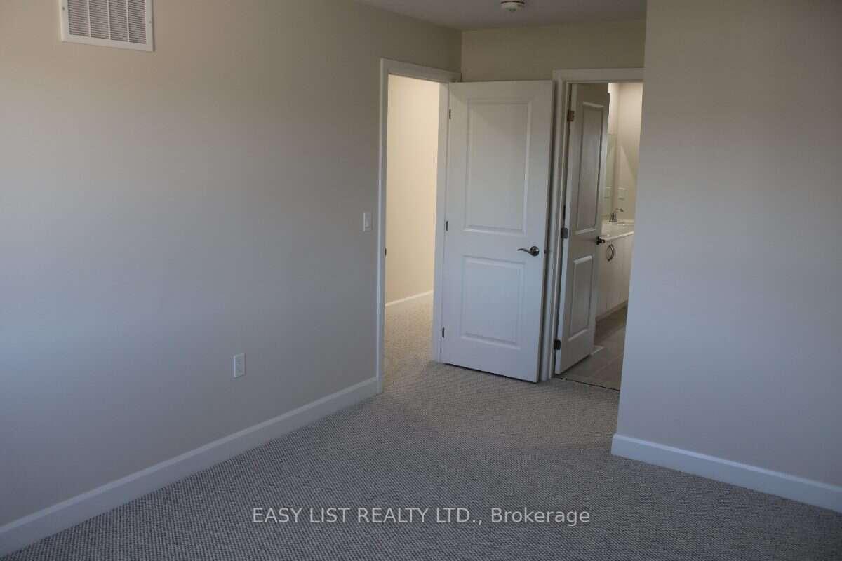 Photo 20 of 298 Mullighan Gardens, Peterborough, Monaghan Ward 2 — HOMEH