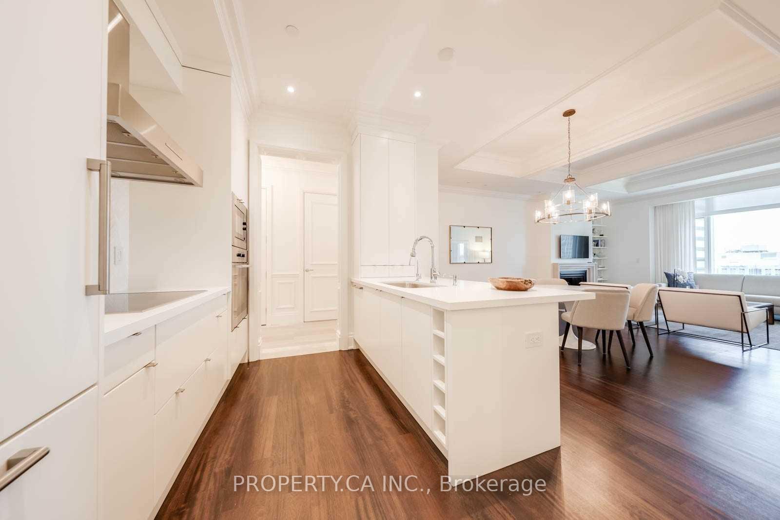 Photo 5 of Unit 3706, 311 Bay Street, Toronto, Bay Street Corridor — HOMEH